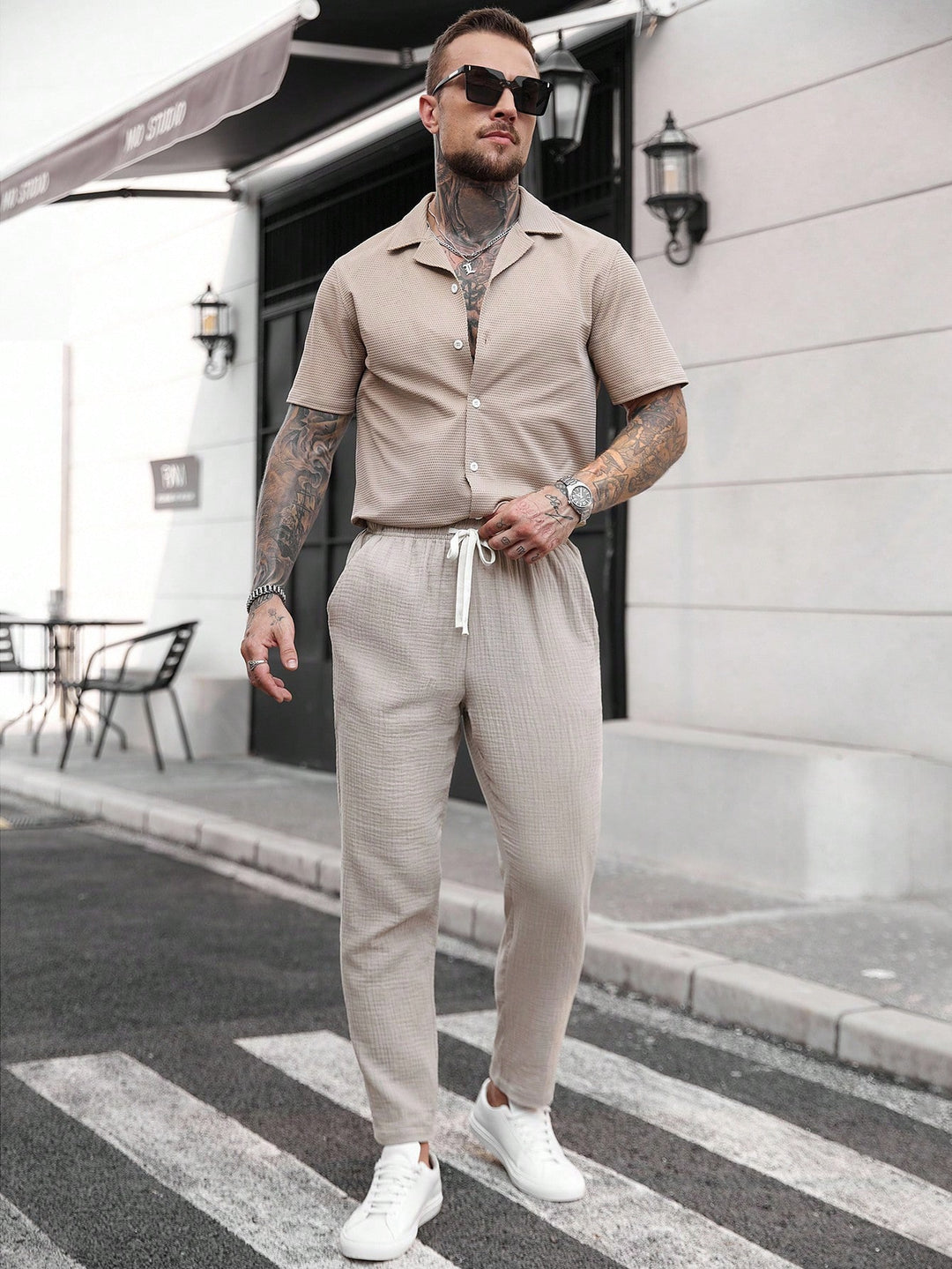 Pantaloni SHEIN, maro
