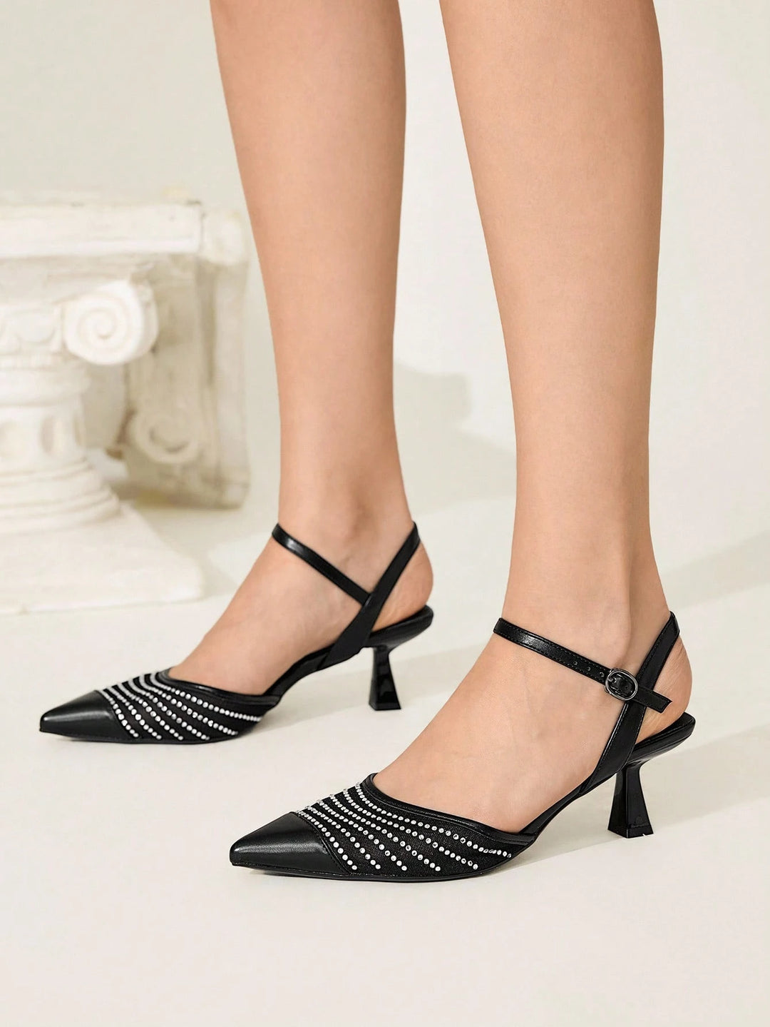Pantofi cu toc SHEIN, negru