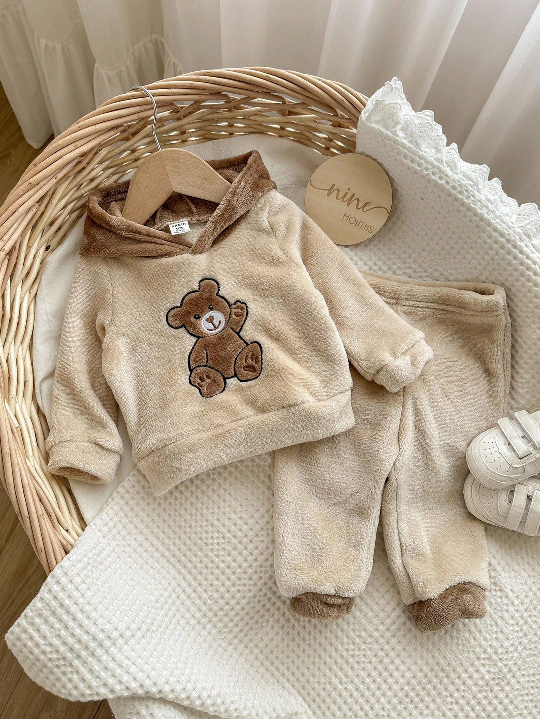 Pijama SHEIN, kaki