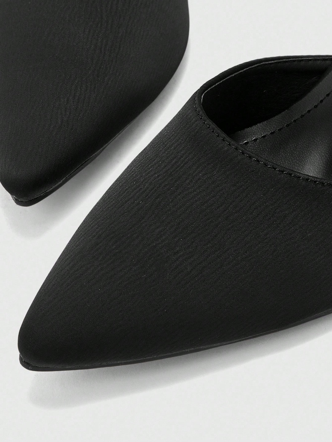 Pantofi cu toc SHEIN, negru