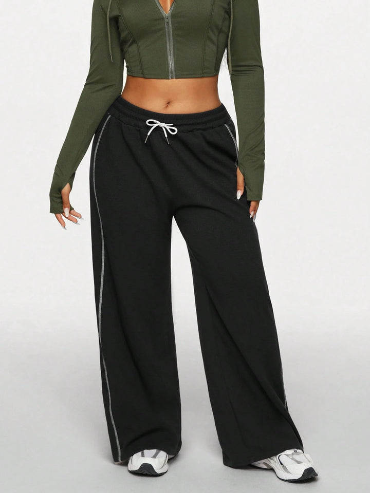 Pantaloni SHEIN, negru