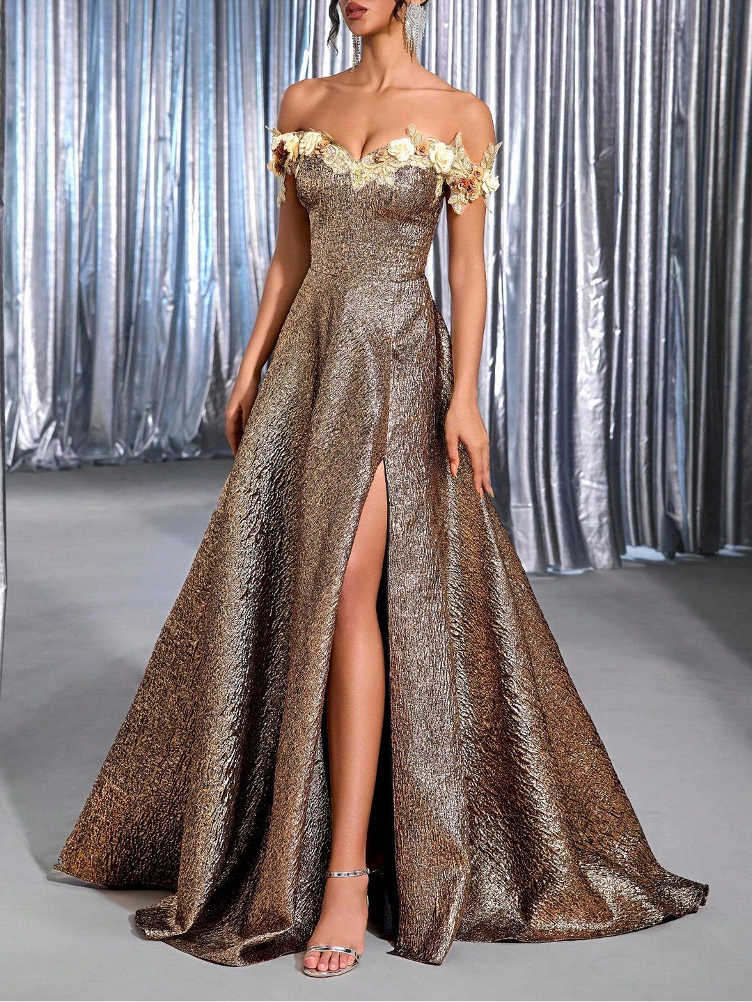 Rochie de ocazie SHEIN, auriu