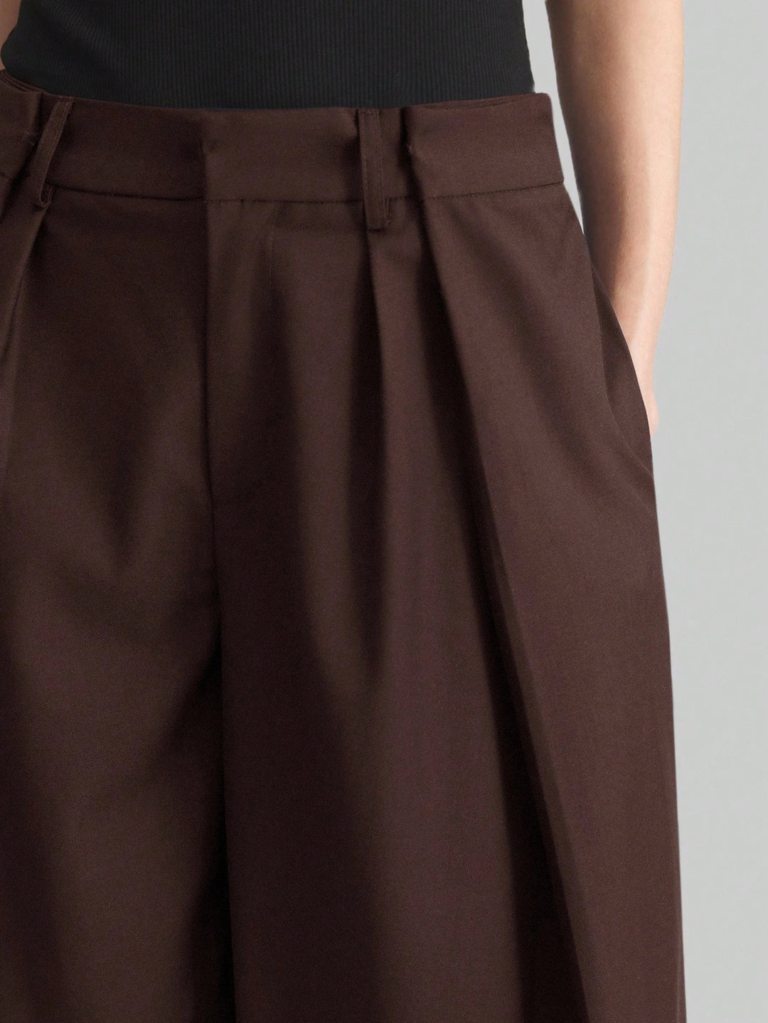 Pantaloni SHEIN, maro