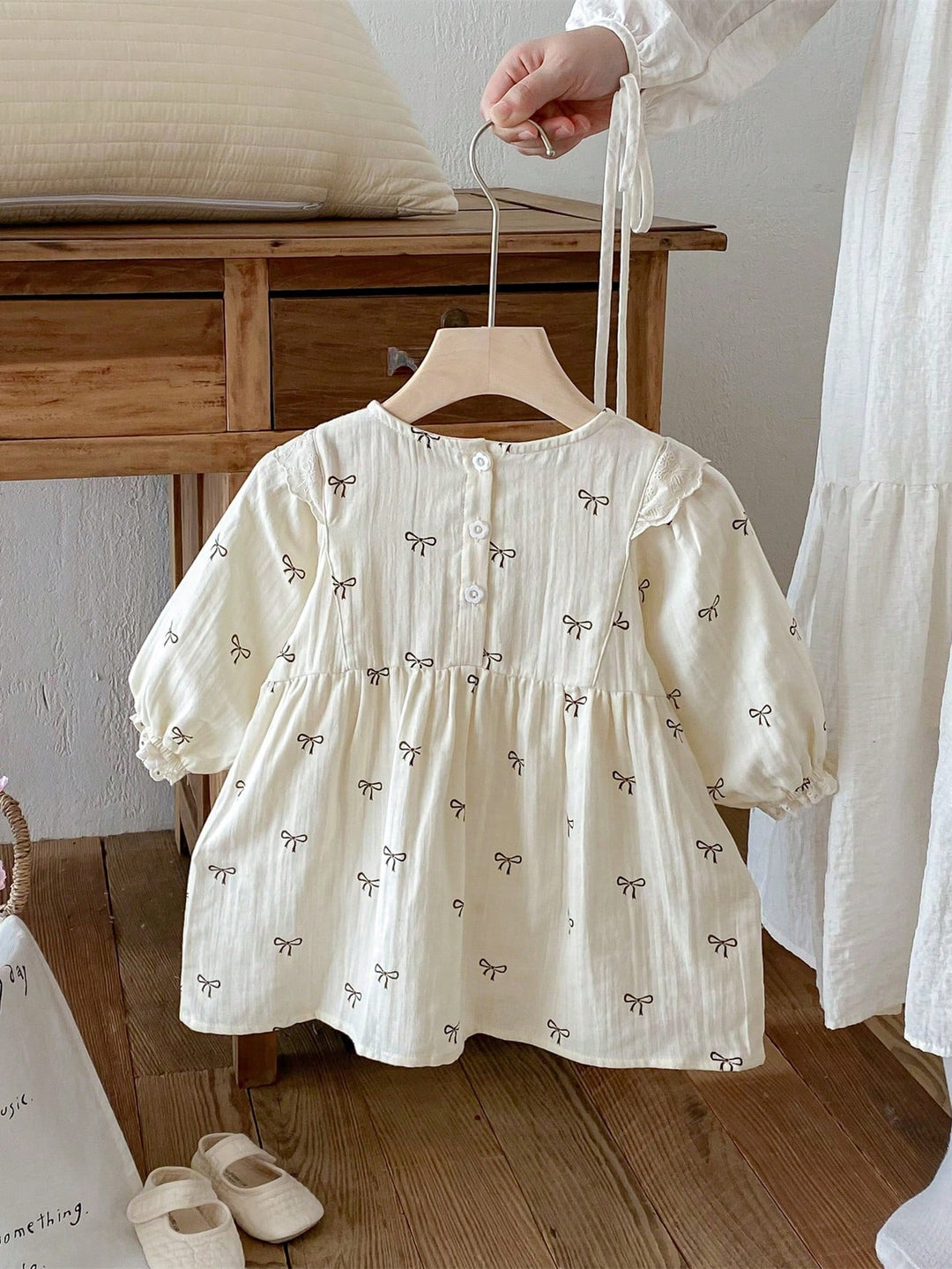 Rochie SHEIN, crem