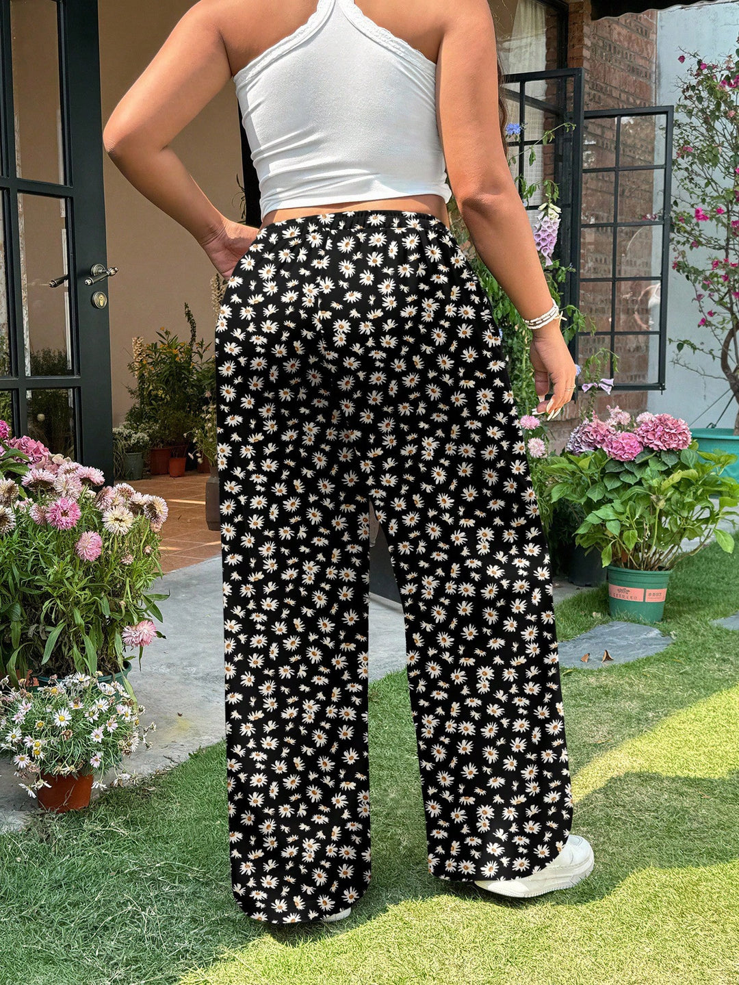 Pantaloni SHEIN, negru