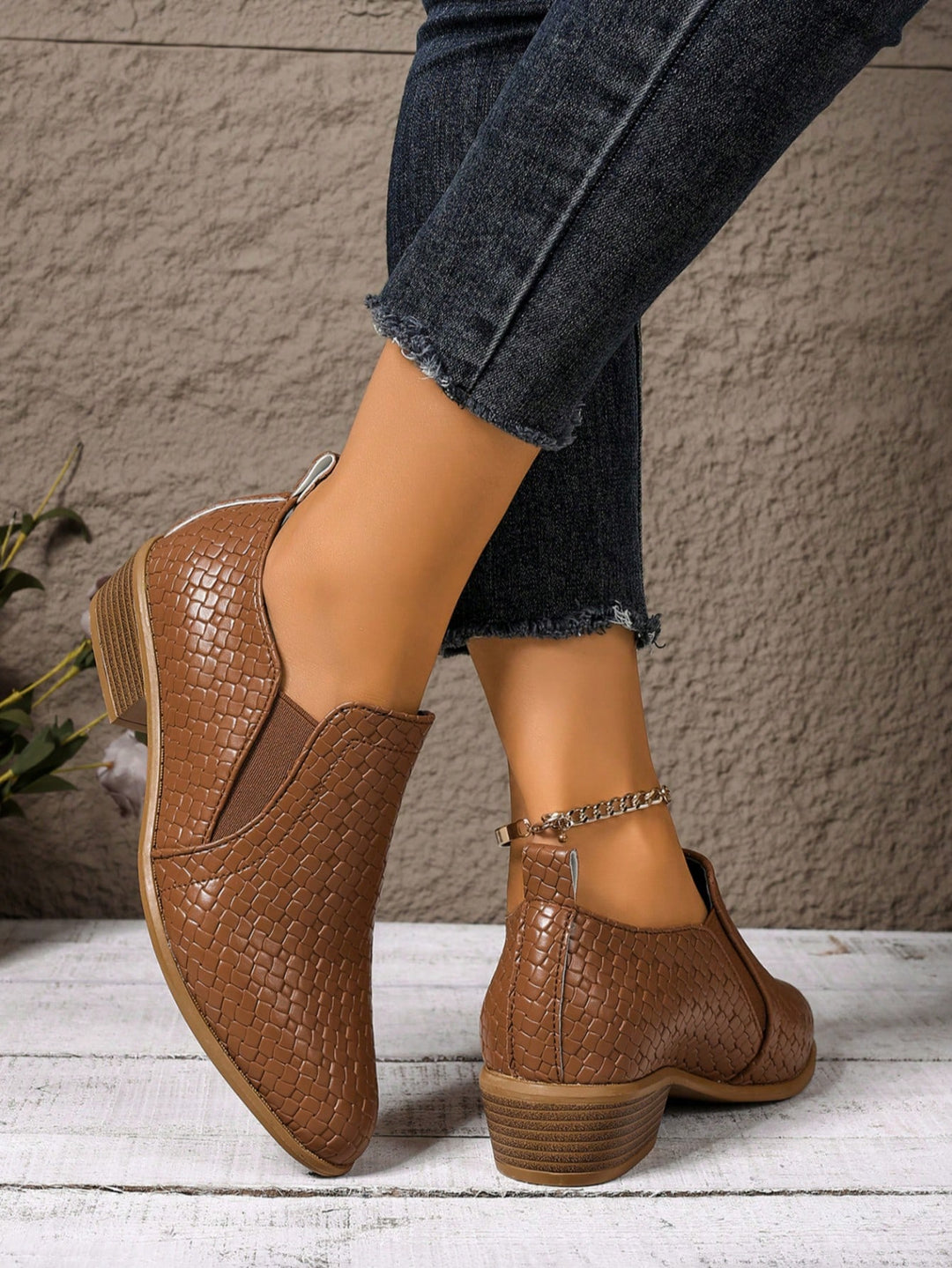 Pantofi SHEIN, maro