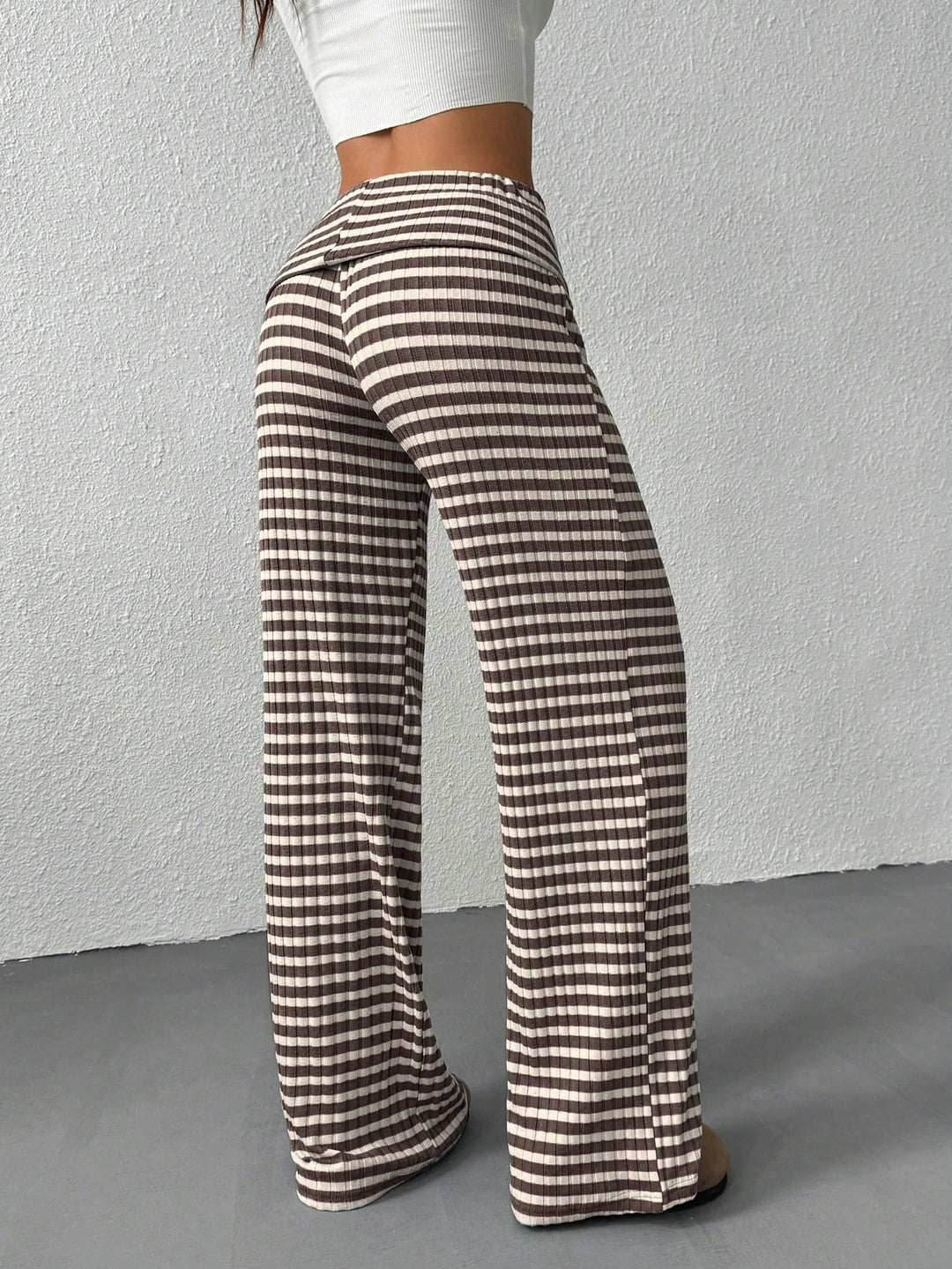 Pantaloni SHEIN, mix culori