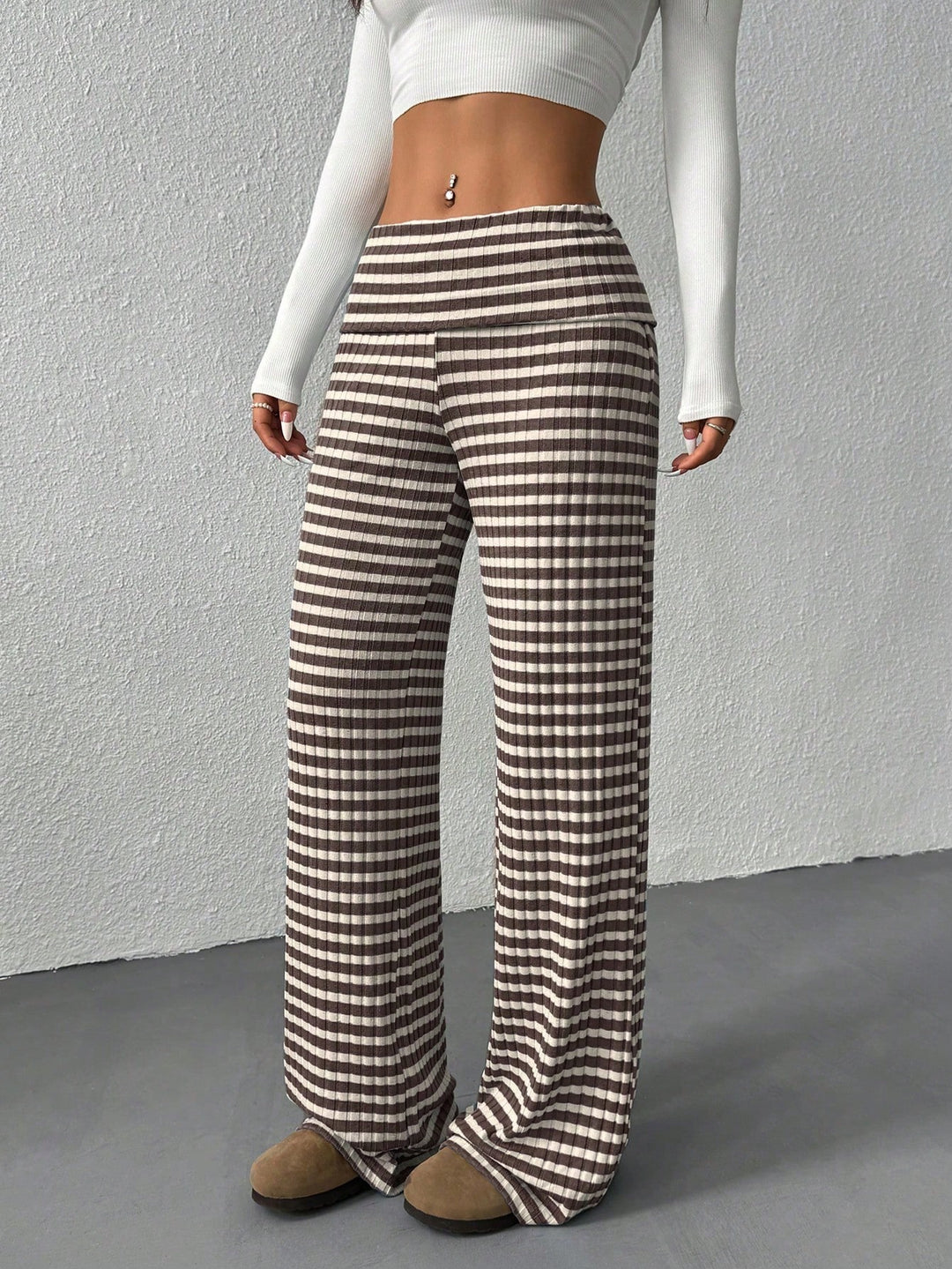 Pantaloni SHEIN, mix culori