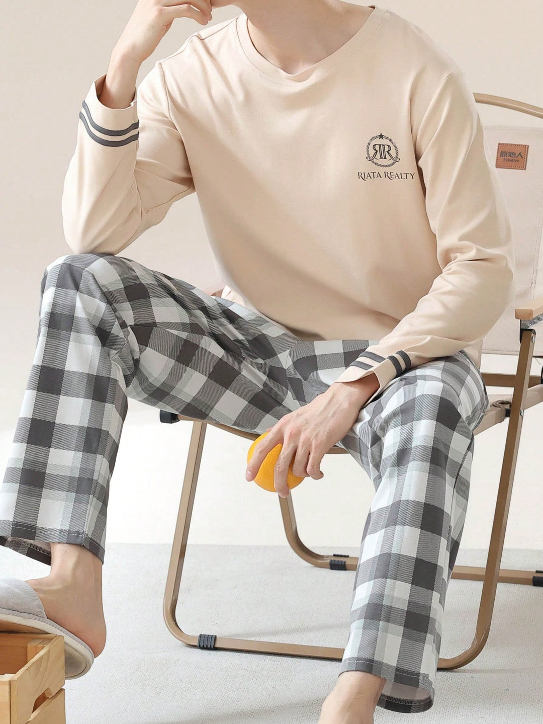 Compleu pijamale SHEIN, mix culori