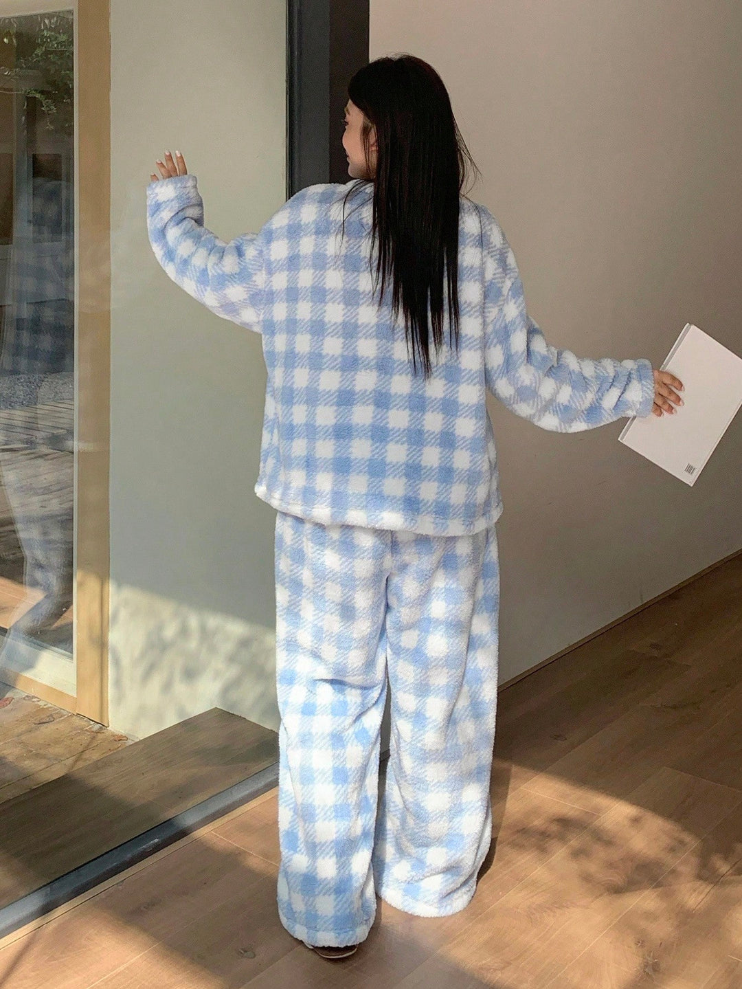 Compleu pijamale SHEIN, mix culori