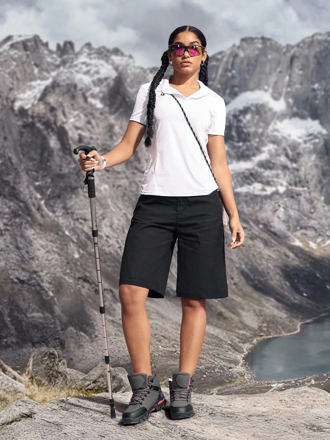 Pantaloni scurți SHEIN, negru