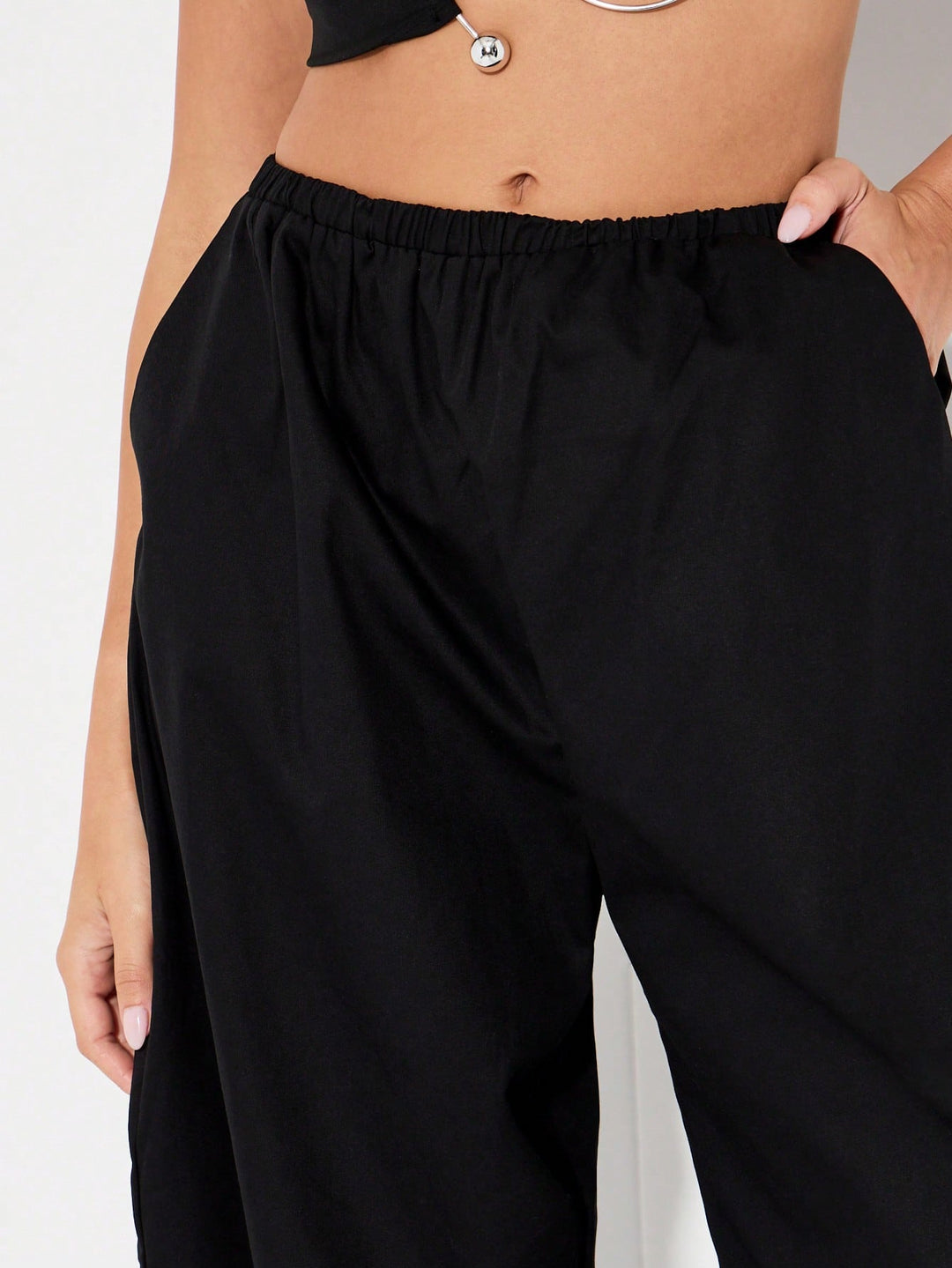 Pantaloni SHEIN, negru