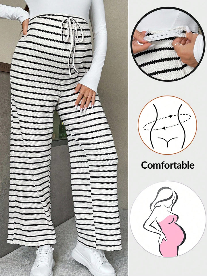 Pantaloni SHEIN, negru