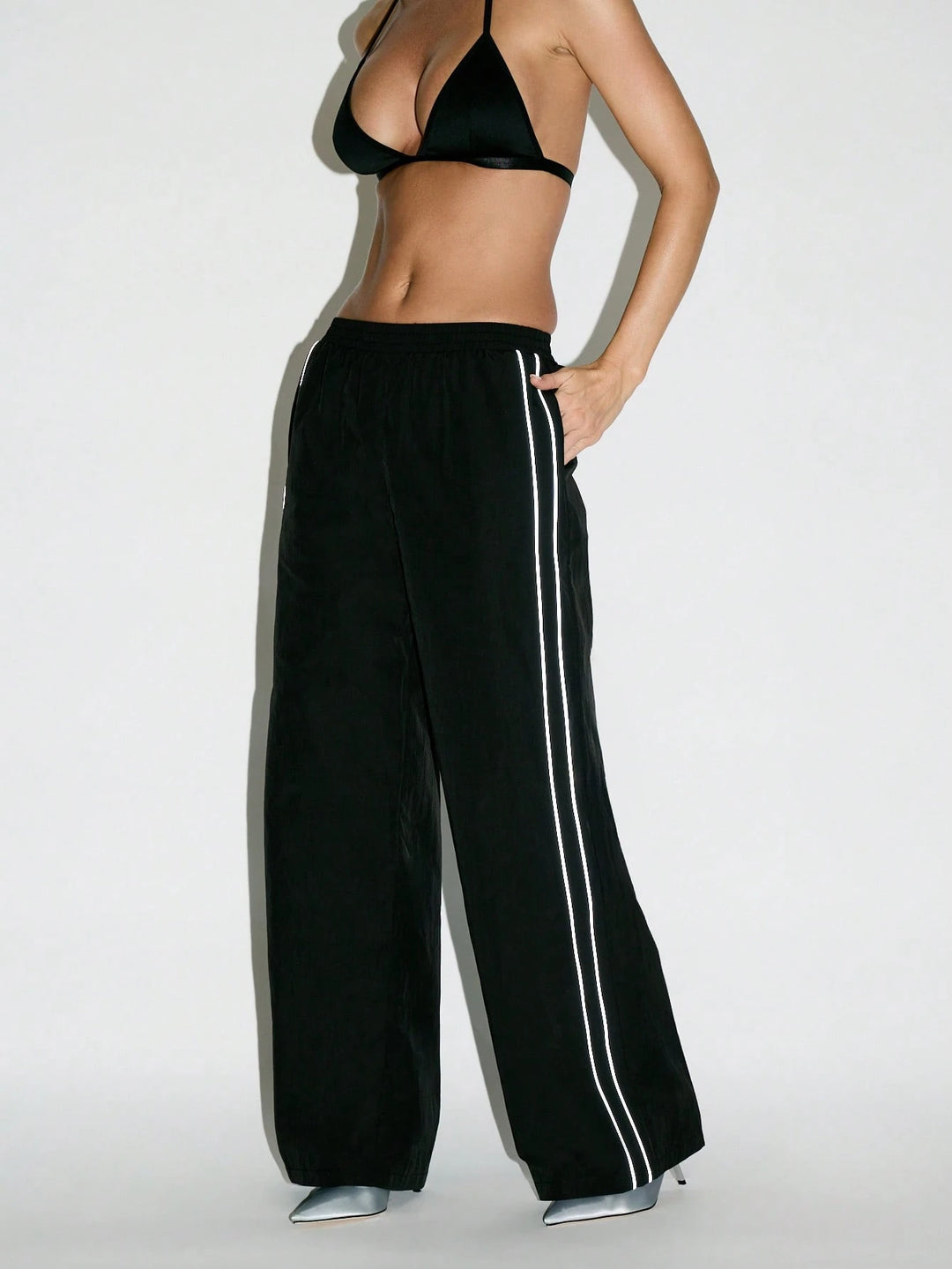 Pantaloni SHEIN, negru