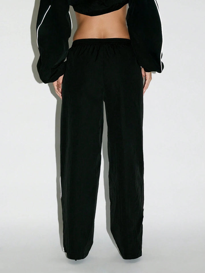 Pantaloni SHEIN, negru