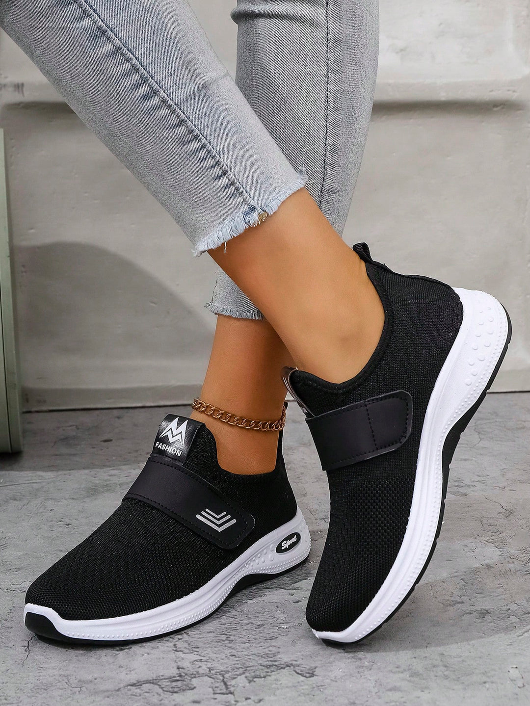 Pantofi sport SHEIN, negru