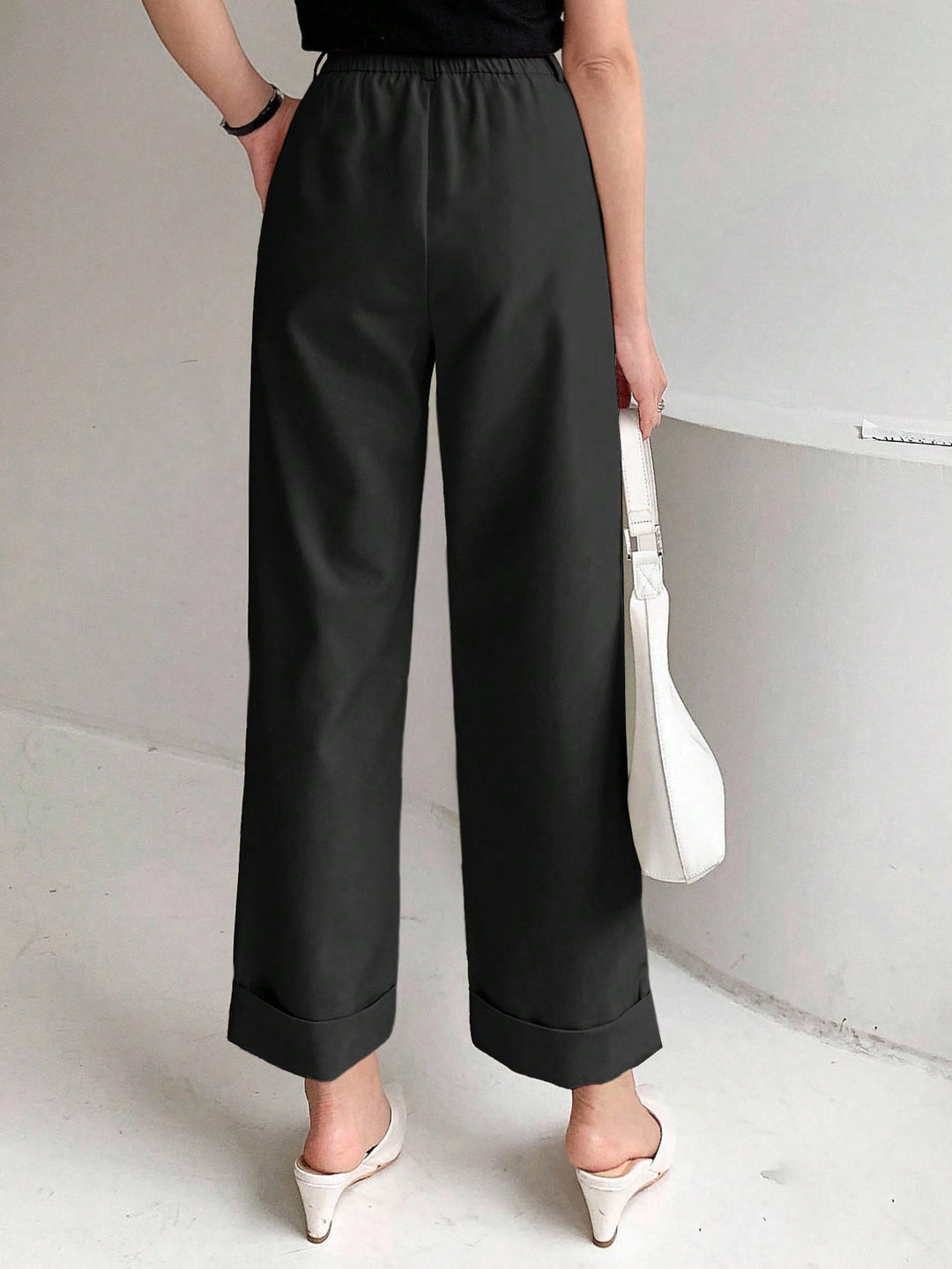 Pantaloni SHEIN, negru