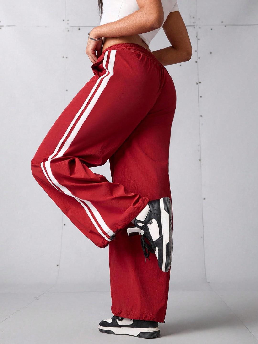 Pantaloni SHEIN, roșu