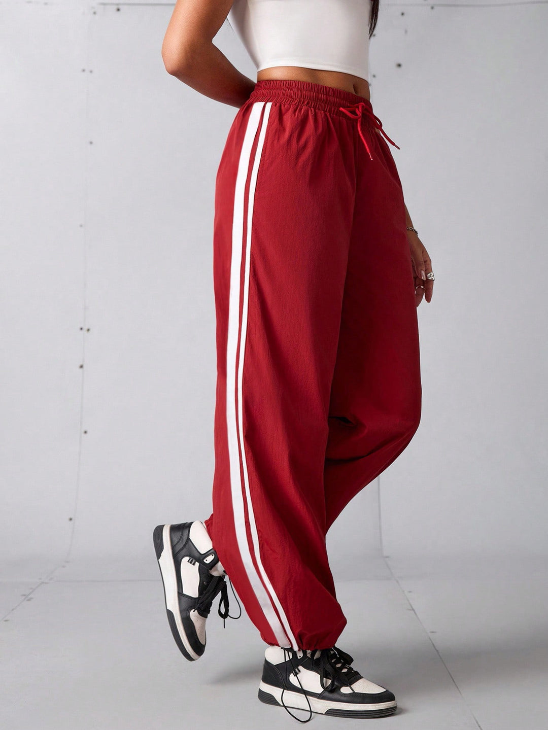Pantaloni SHEIN, roșu