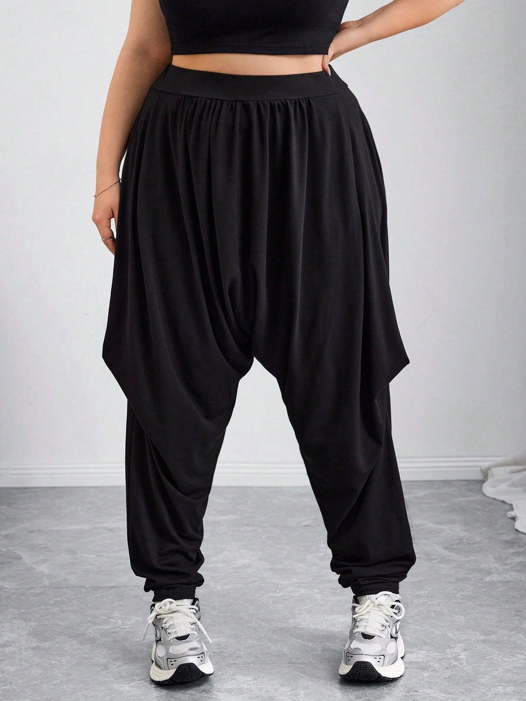 Pantaloni SHEIN, negru