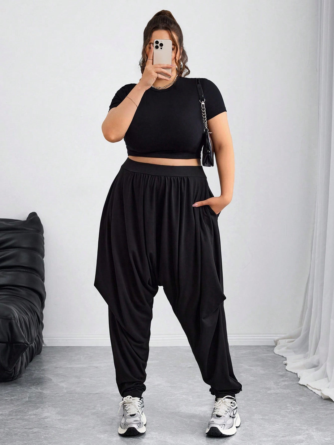 Pantaloni SHEIN, negru