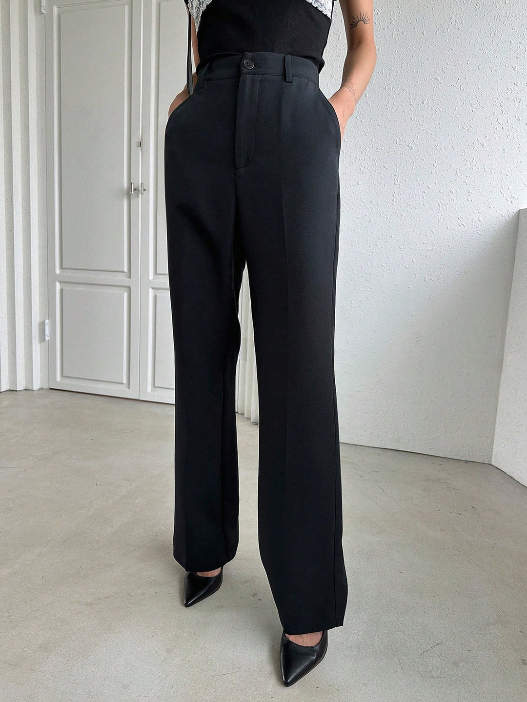 Pantaloni SHEIN, negru