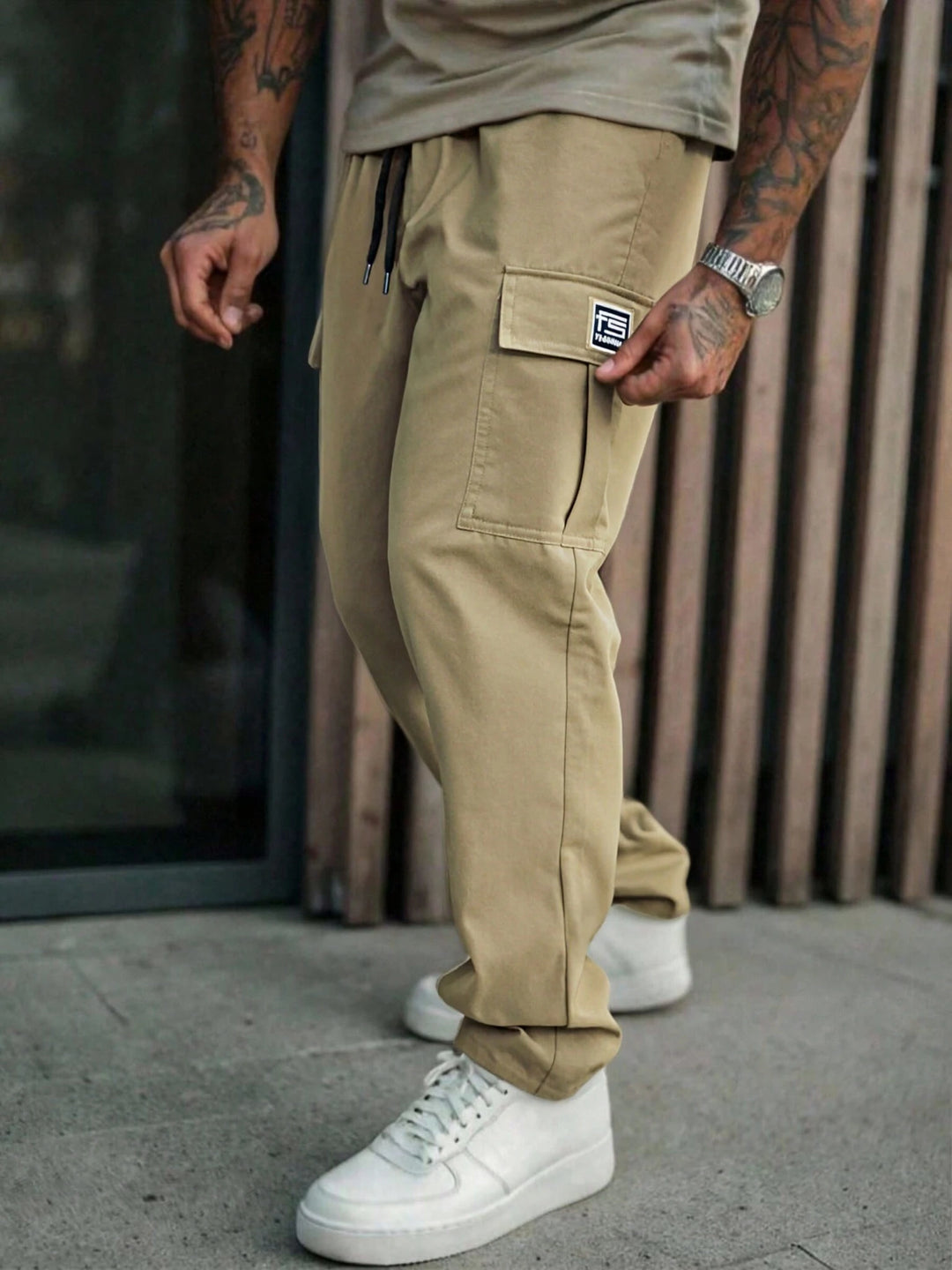 Pantaloni SHEIN, kaki