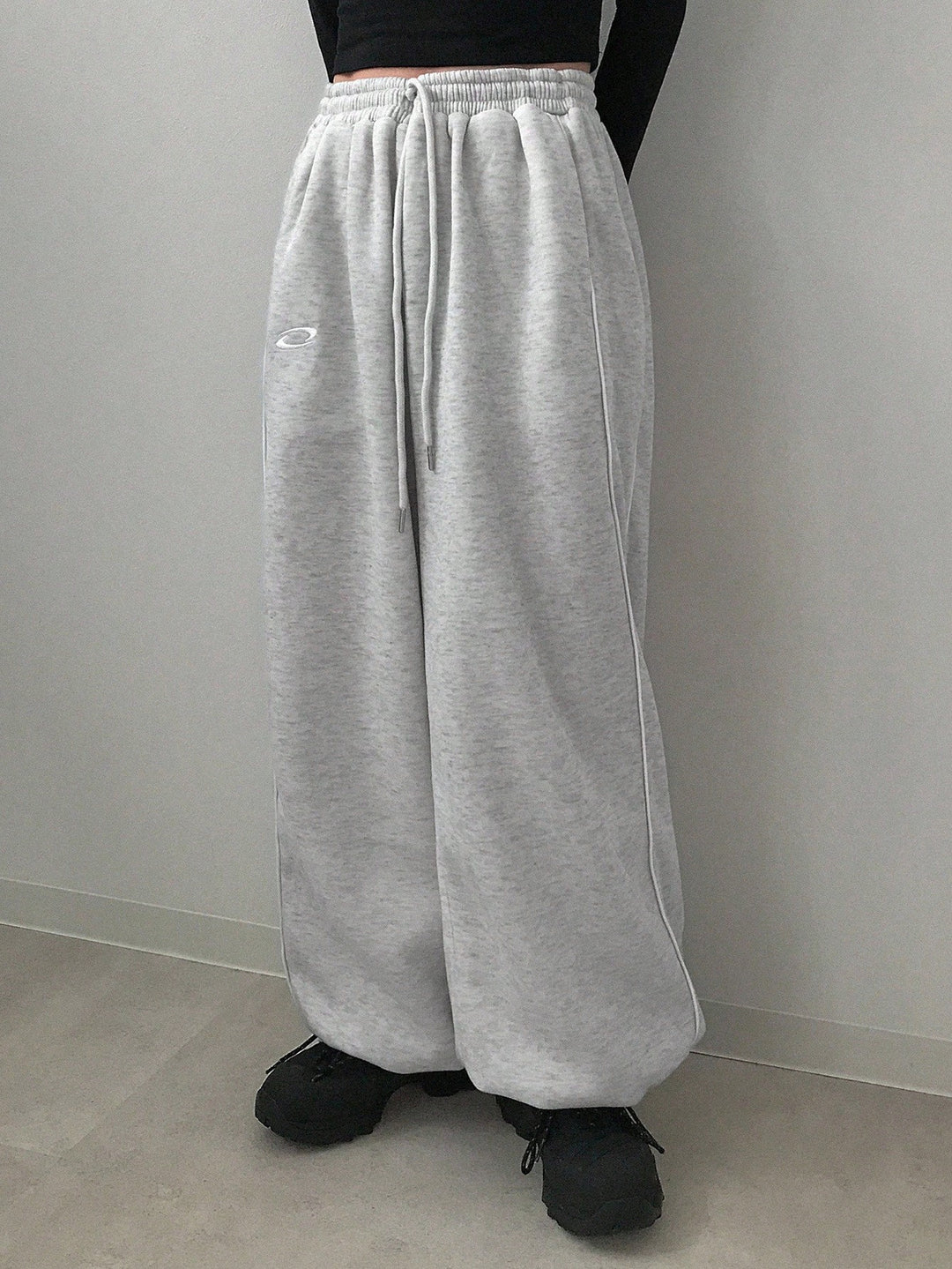 Pantaloni SHEIN, gri