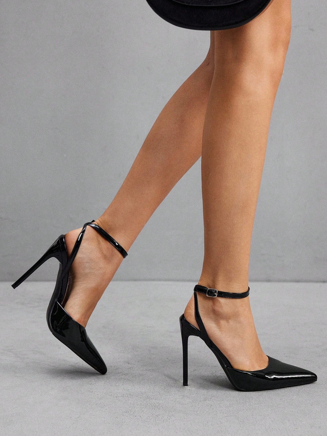 Pantofi cu toc SHEIN, negru