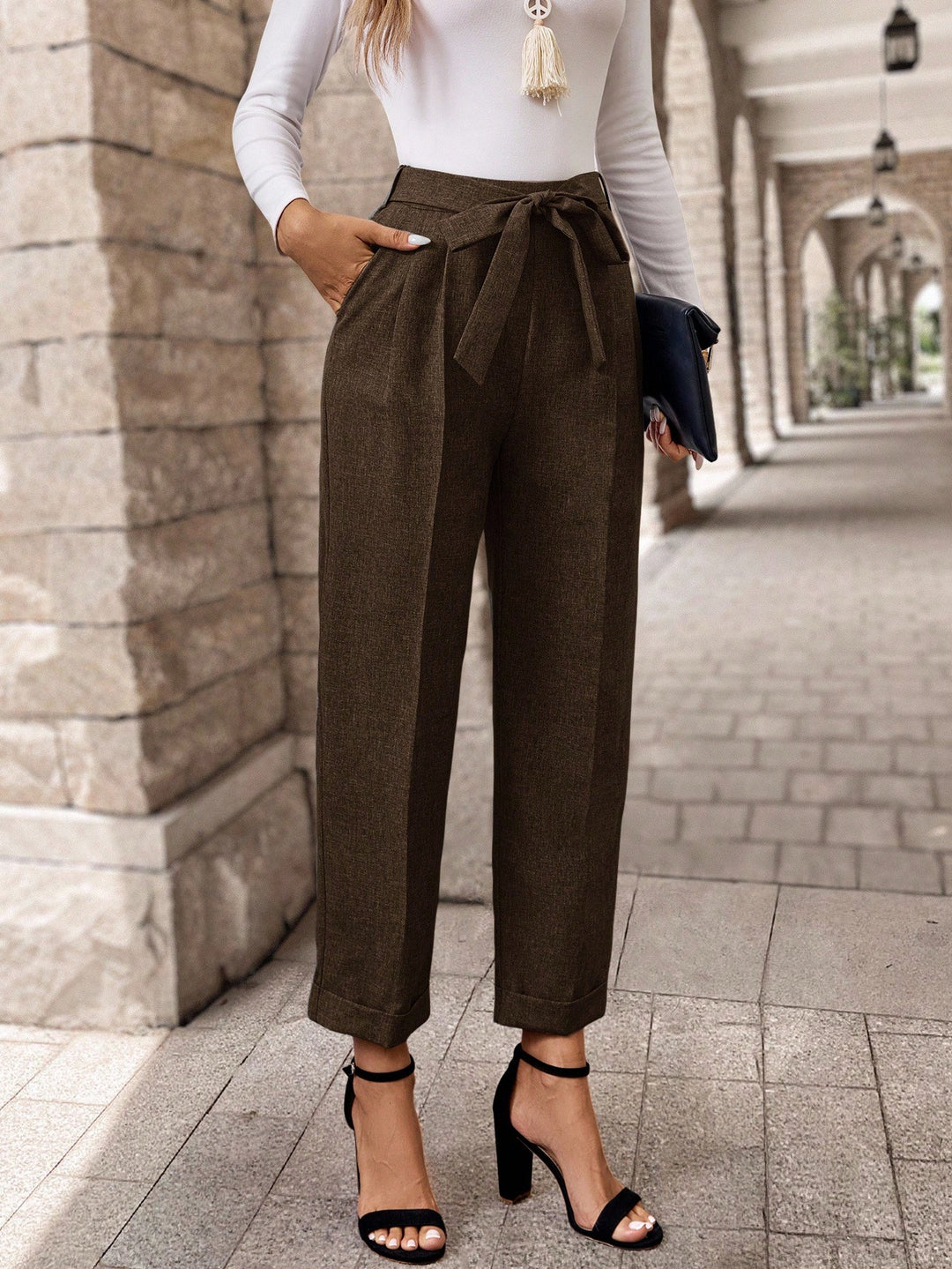 Pantalon SHEIN, maro