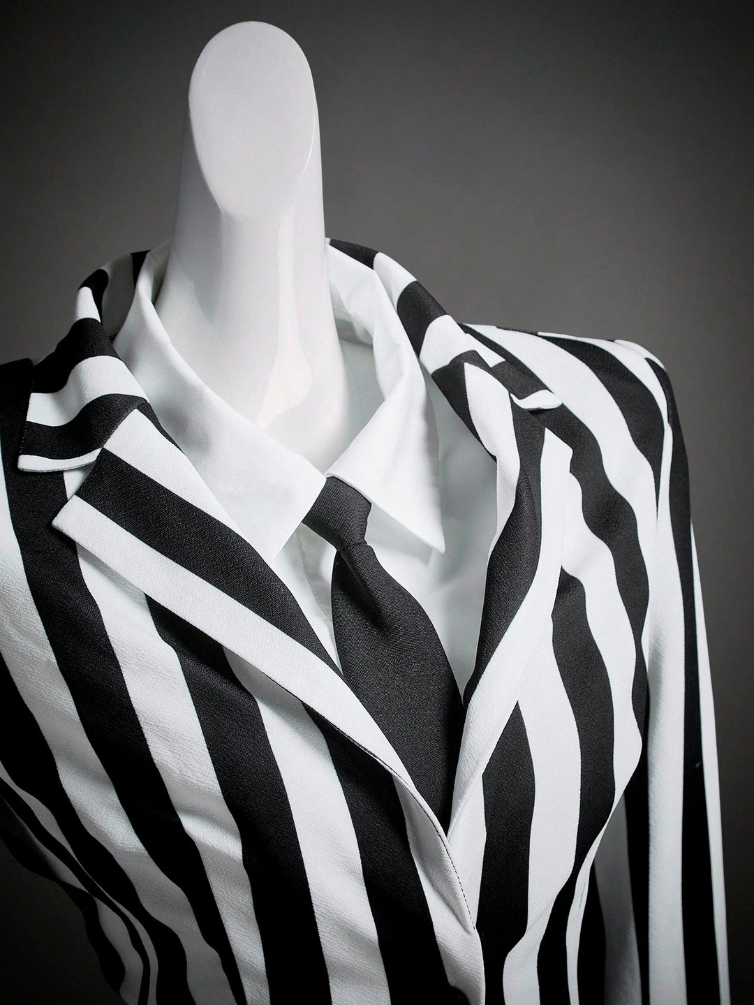 Costum SHEIN, negru