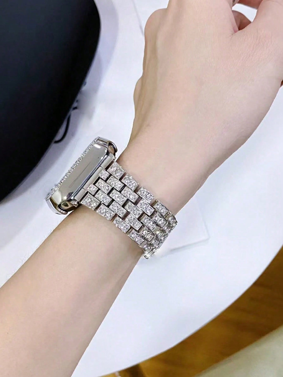 Curea smartwatch SHEIN, argintiu