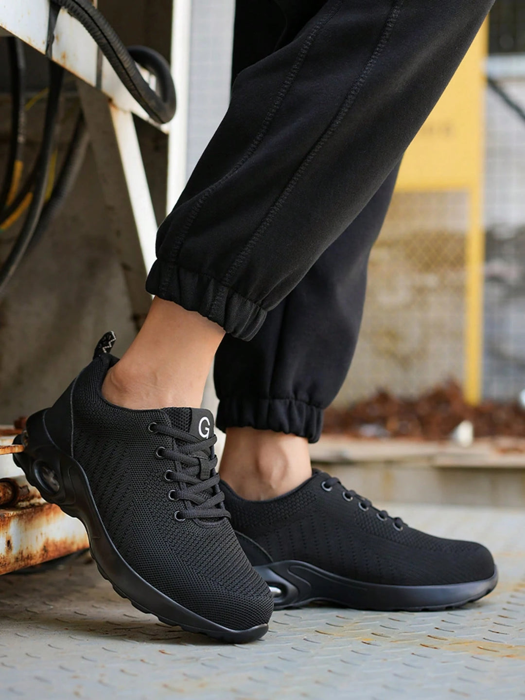 Pantofi sport SHEIN, negru