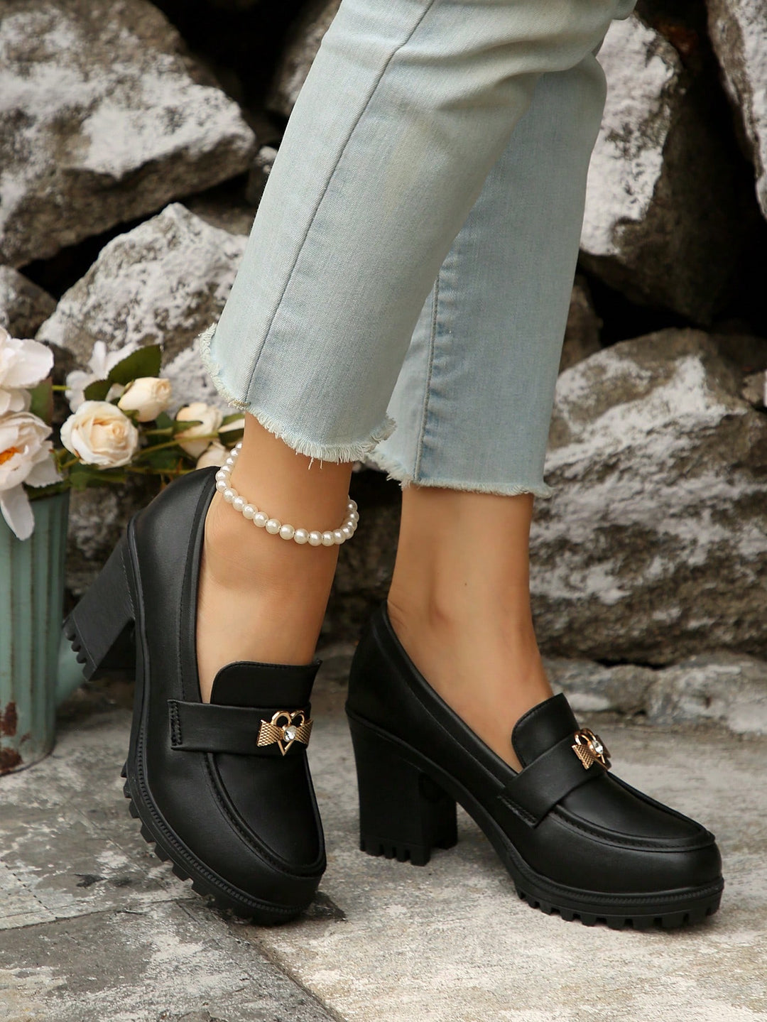 Pantofi cu toc SHEIN, negru