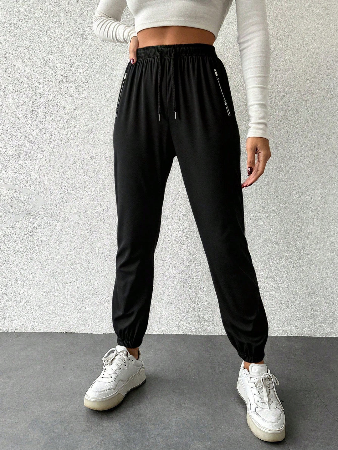 Pantaloni SHEIN, negru