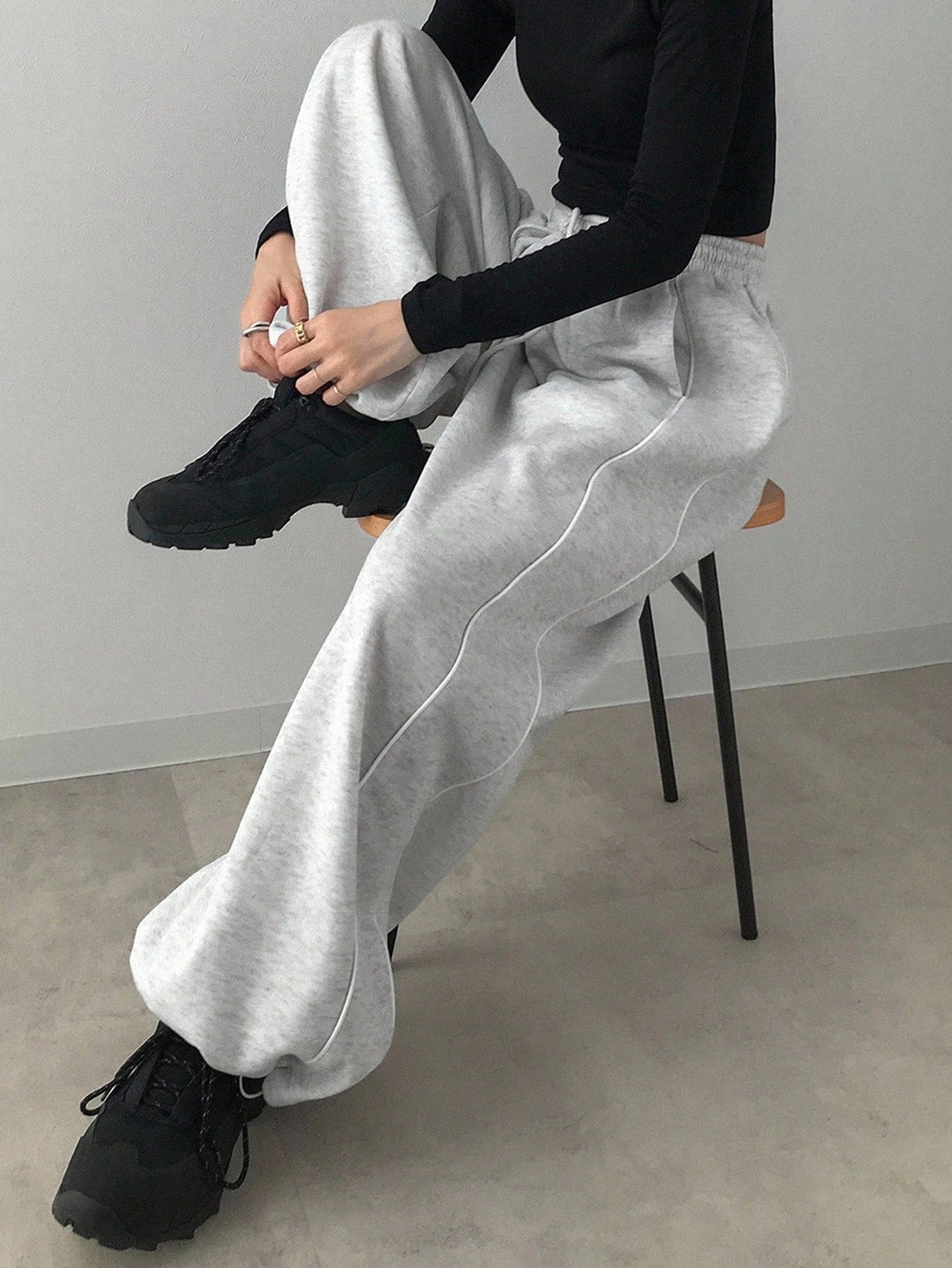 Pantaloni SHEIN, gri
