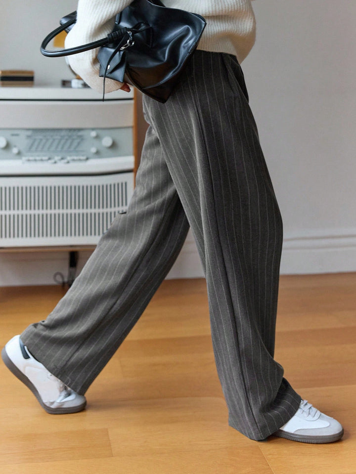 Pantaloni SHEIN, gri