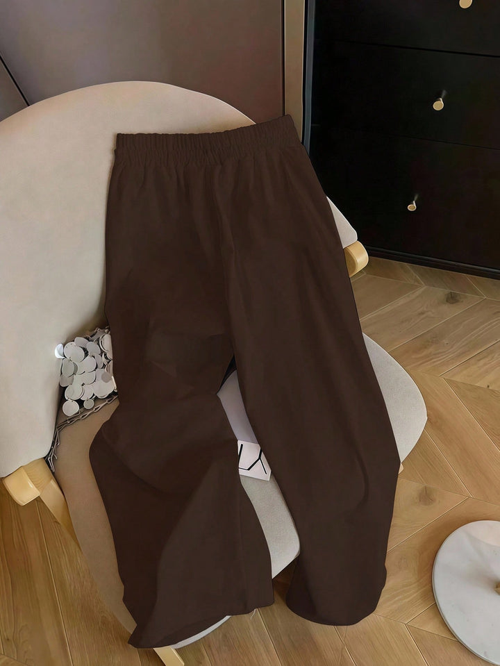 Pantaloni SHEIN, maro