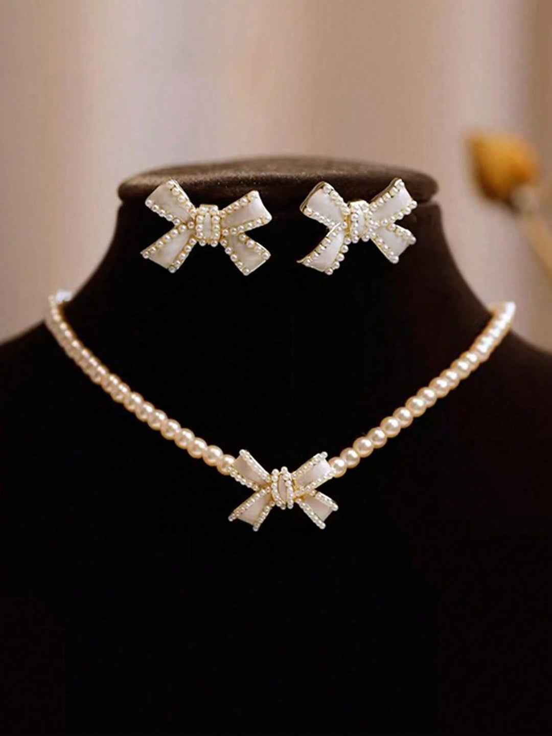 Set colier SHEIN, bej