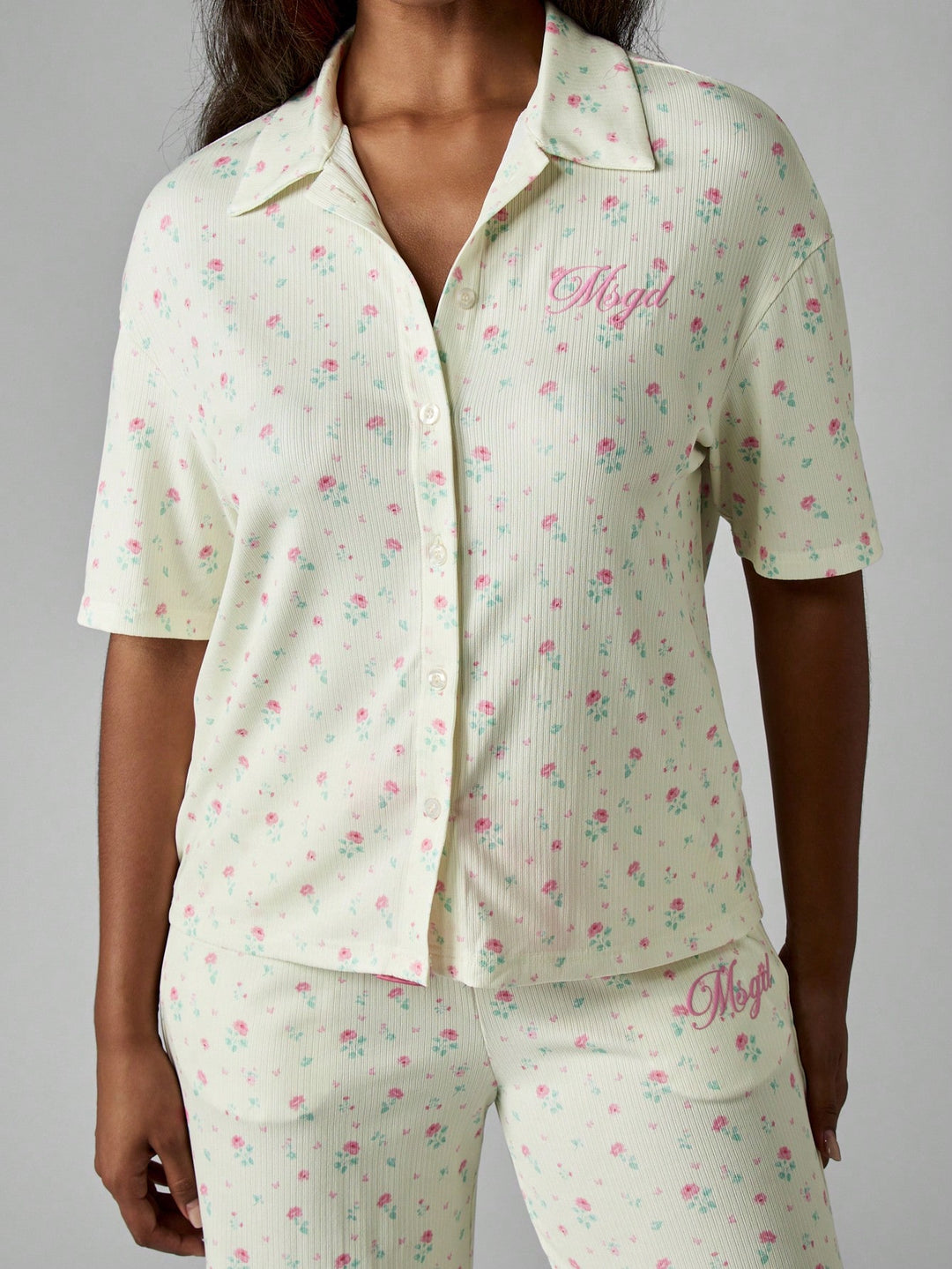 Pijama SHEIN, mix culori