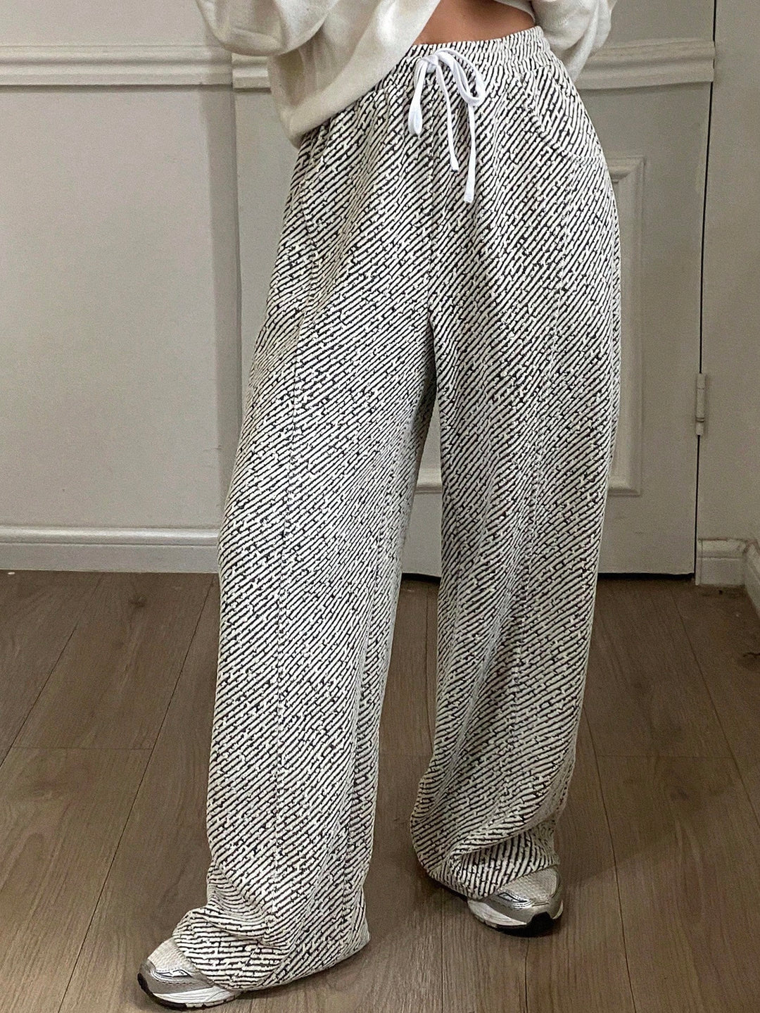 Pantaloni SHEIN
