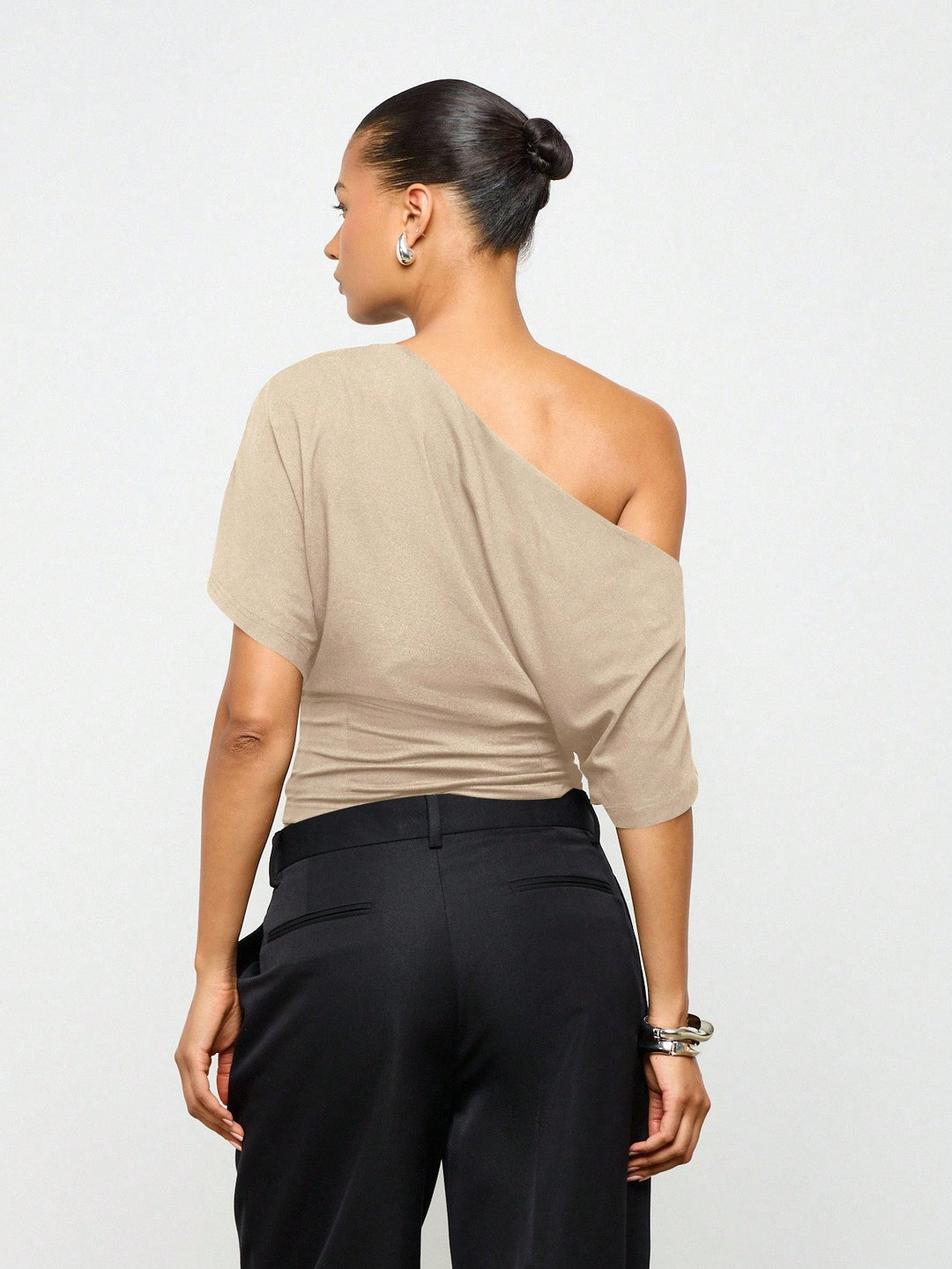Tricou SHEIN, maro