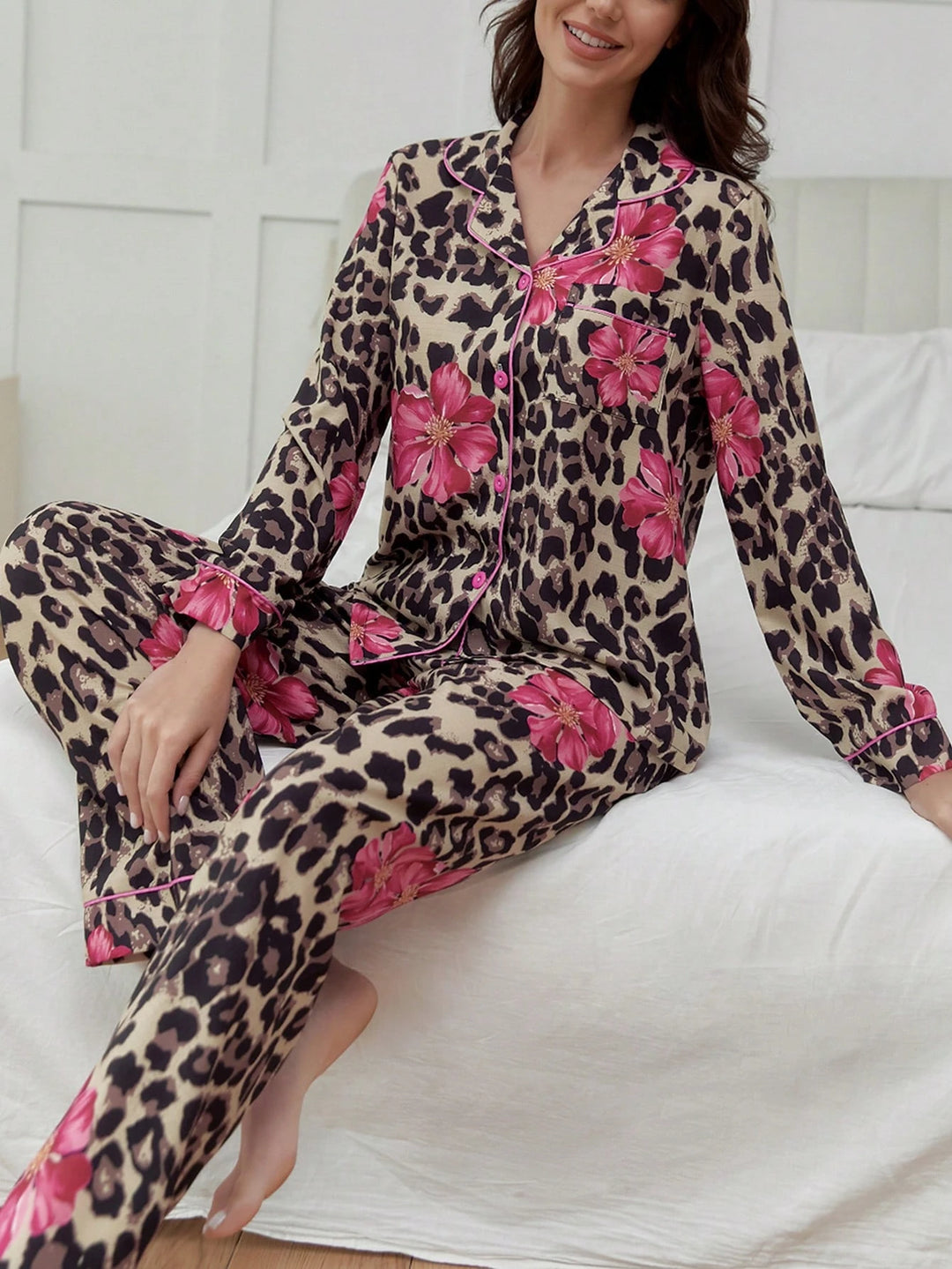 Compleu pijamale SHEIN, mix culori