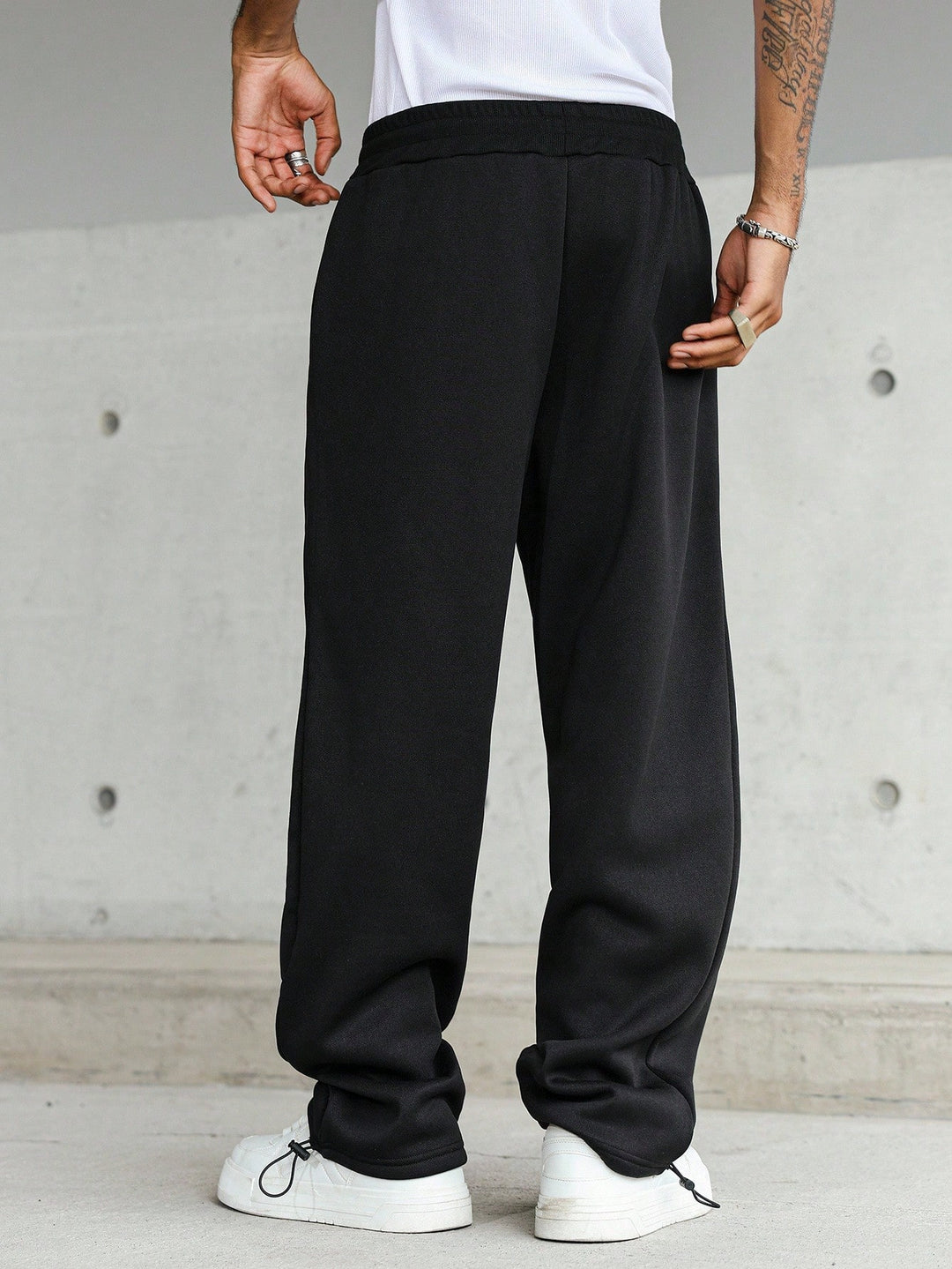 Pantaloni SHEIN, negru