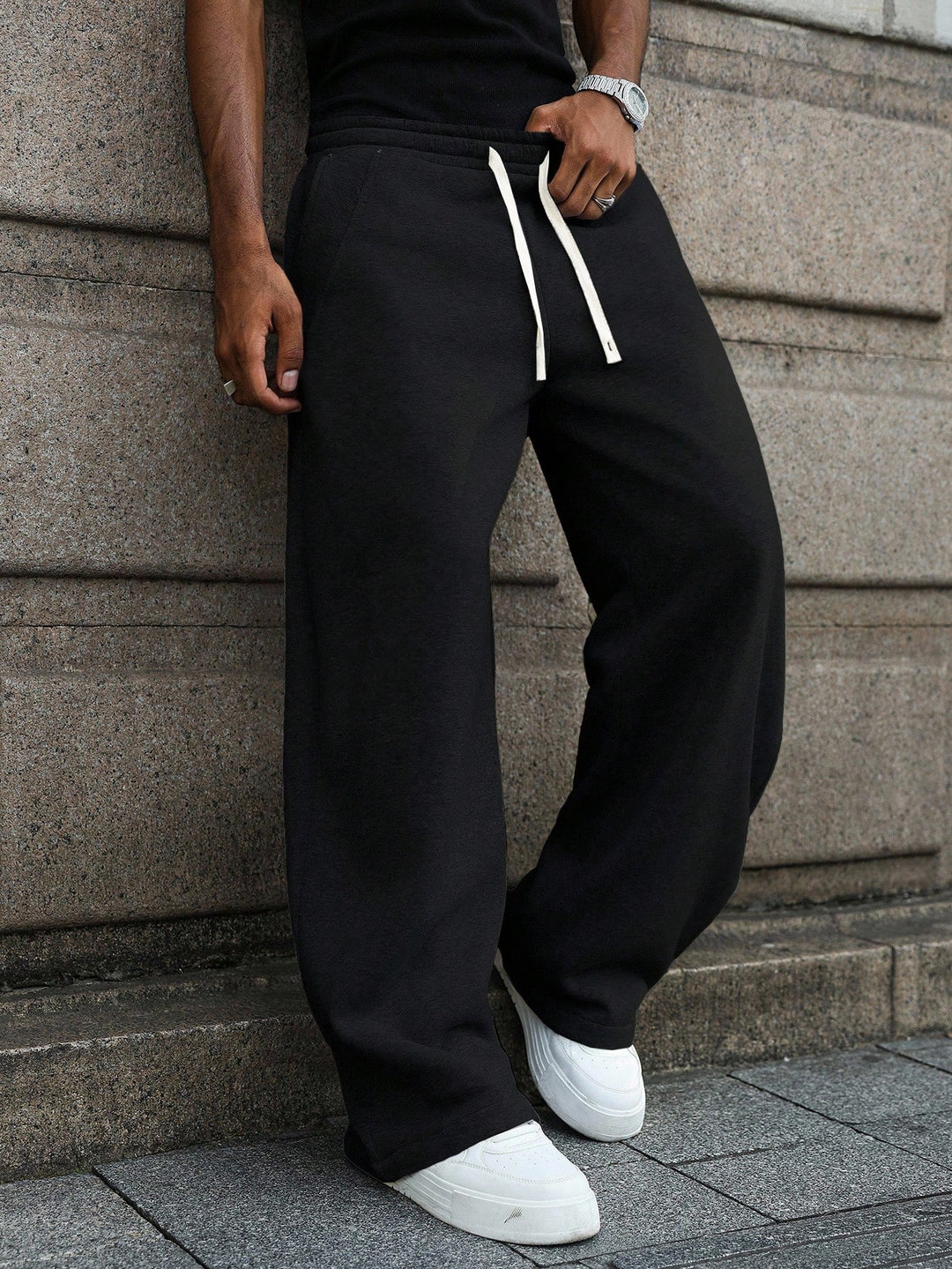 Pantaloni SHEIN, negru