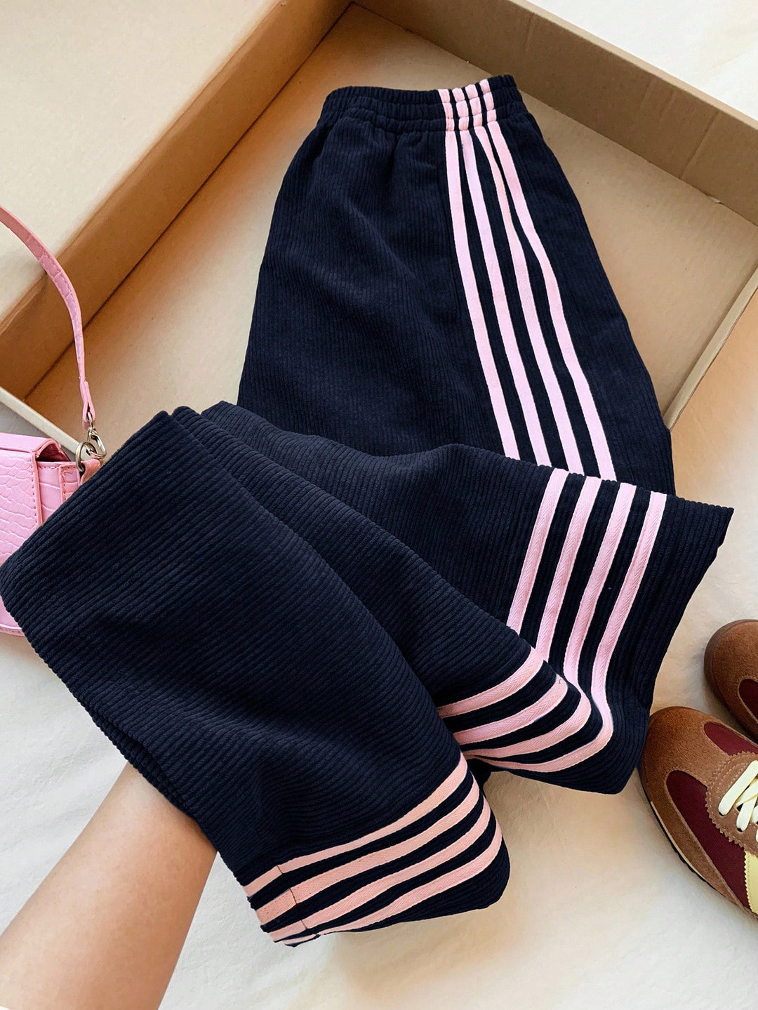 Pantaloni SHEIN, albastru