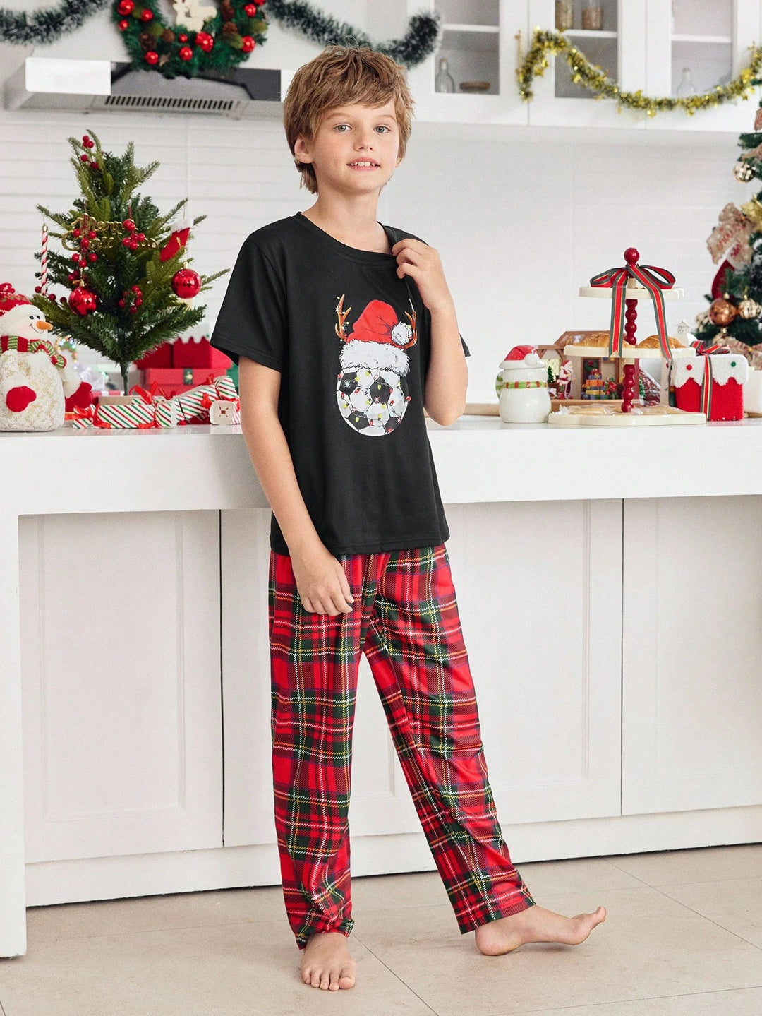 Compleu pijamale SHEIN, mix culori