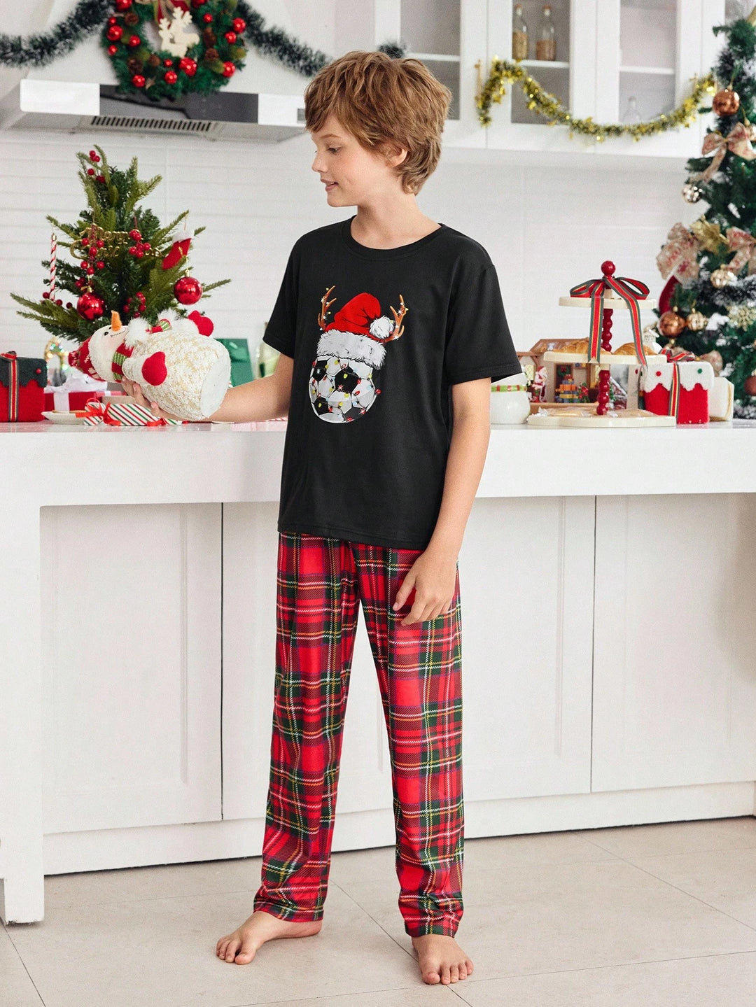 Compleu pijamale SHEIN, mix culori