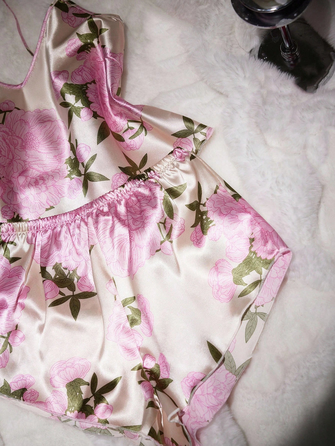 Compleu pijamale SHEIN, mix culori