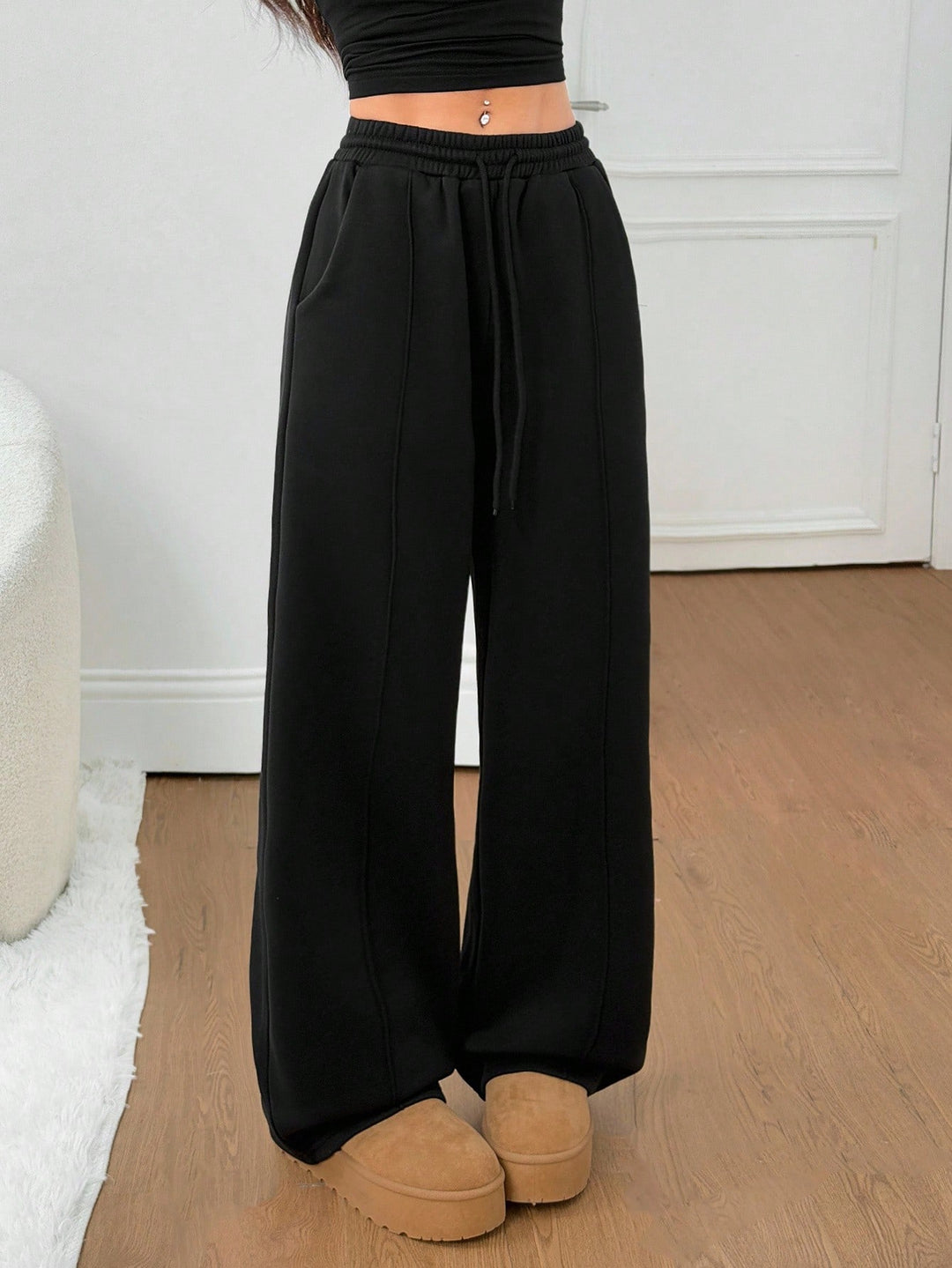 Pantaloni SHEIN, negru